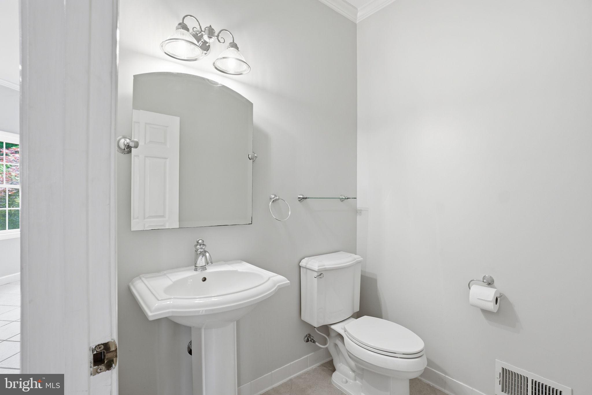 MT VERNON HILLS - Residential