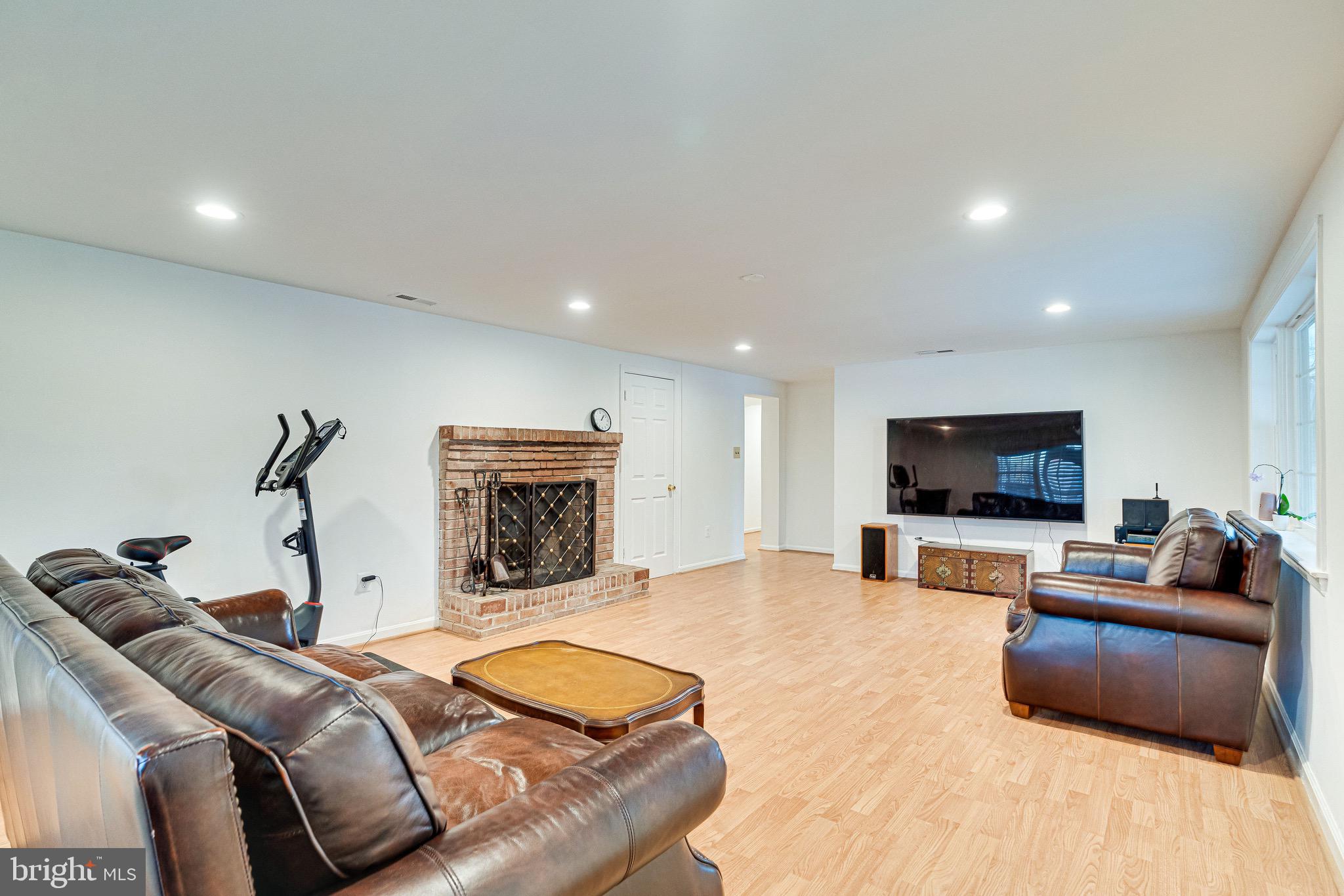 WOODS OF ILDA - Residential