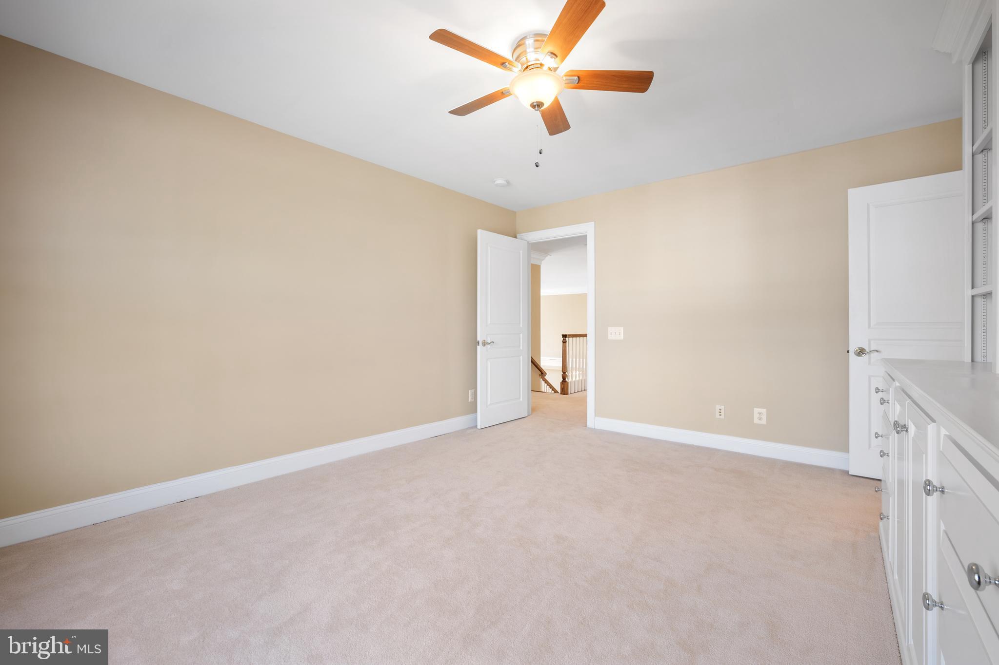 WINDSONG SOUTH - Residential