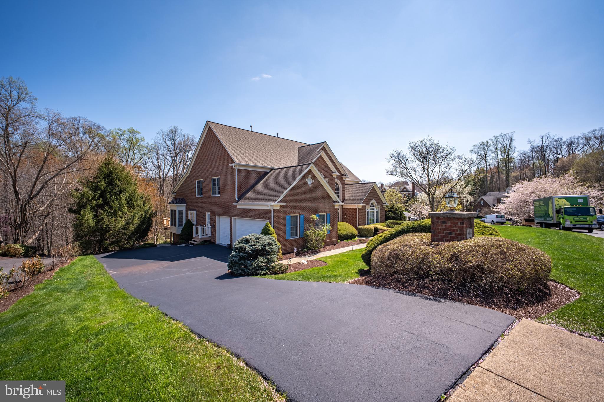 WINDSONG SOUTH - Residential