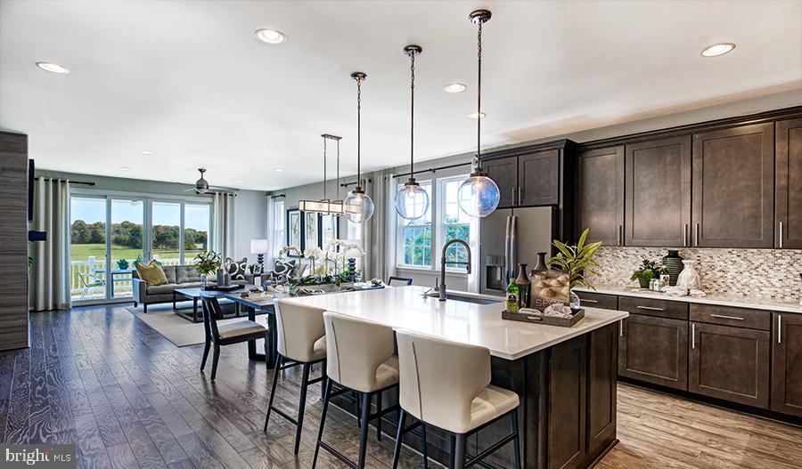 FLETCHER'S GROVE - Residential