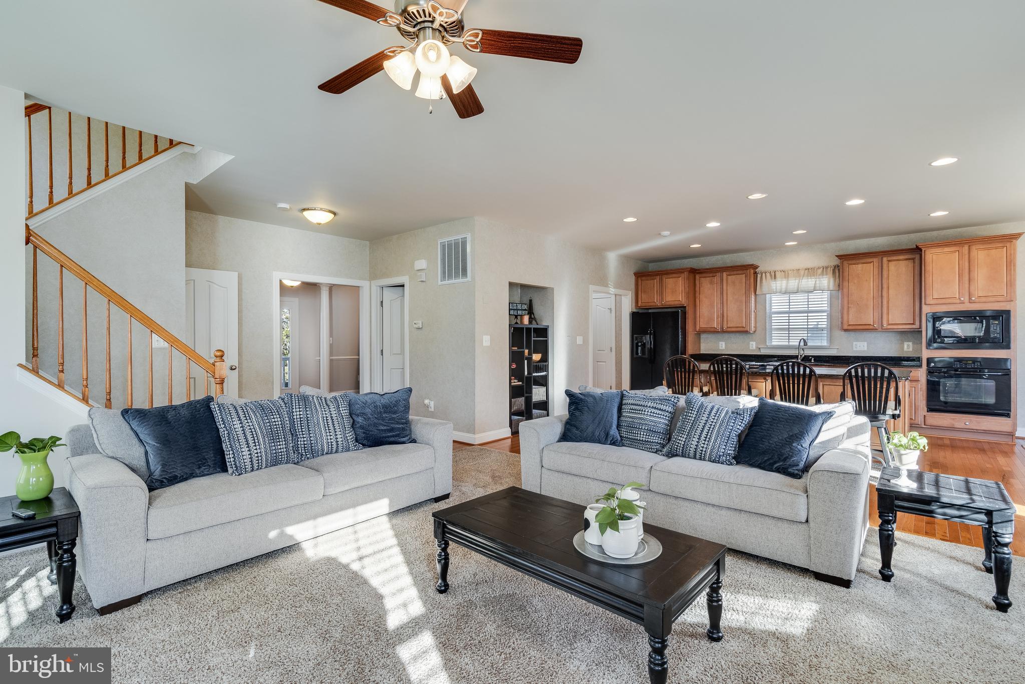 LEONARDS GRANT - Residential