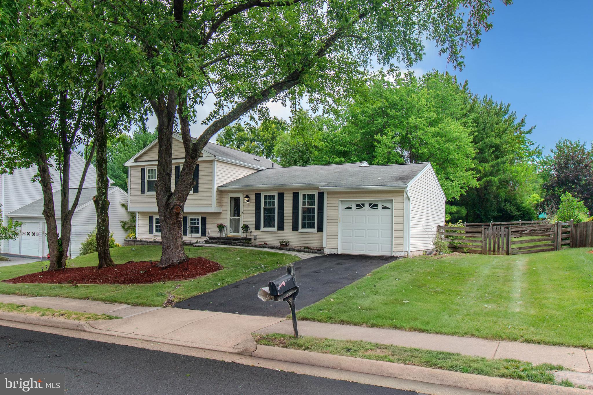 FRANKLIN FARM - Residential