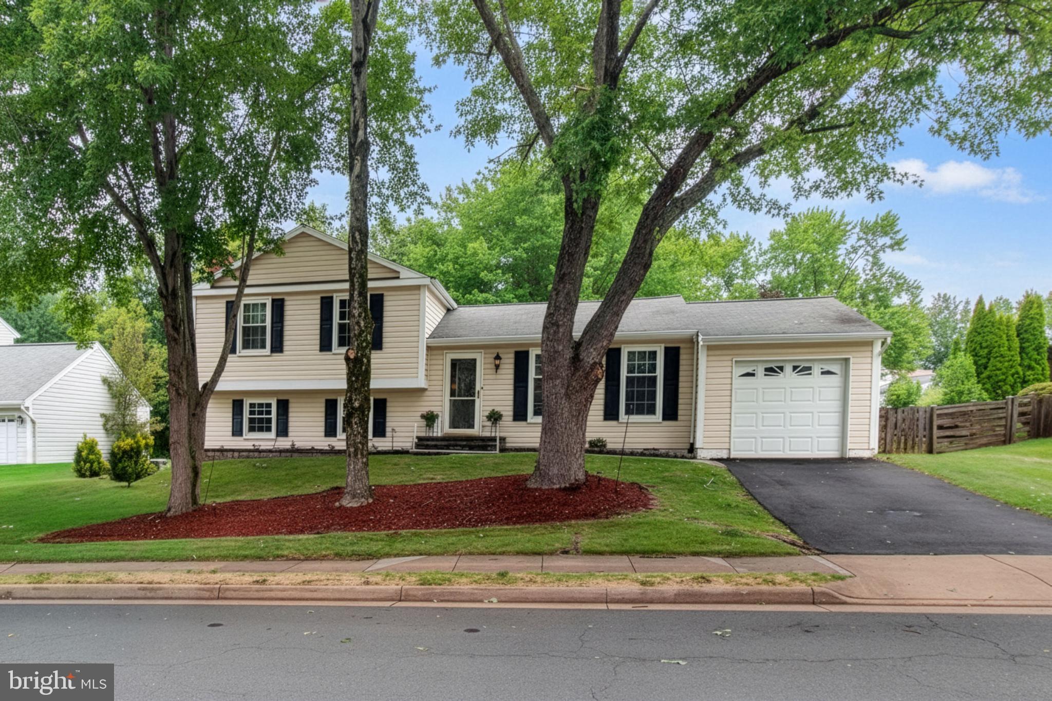 FRANKLIN FARM - Residential