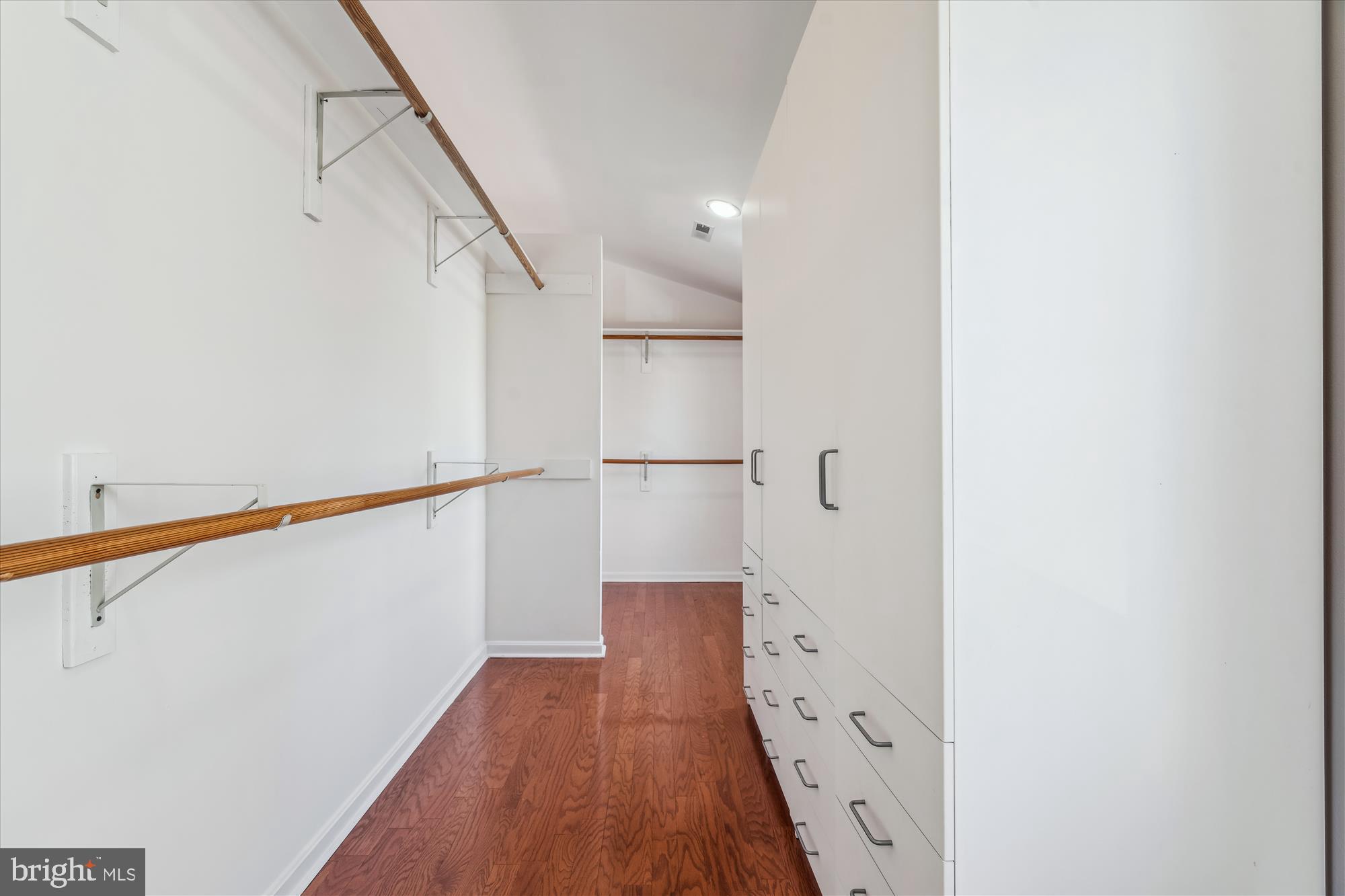 GWYNN ACRES - Residential