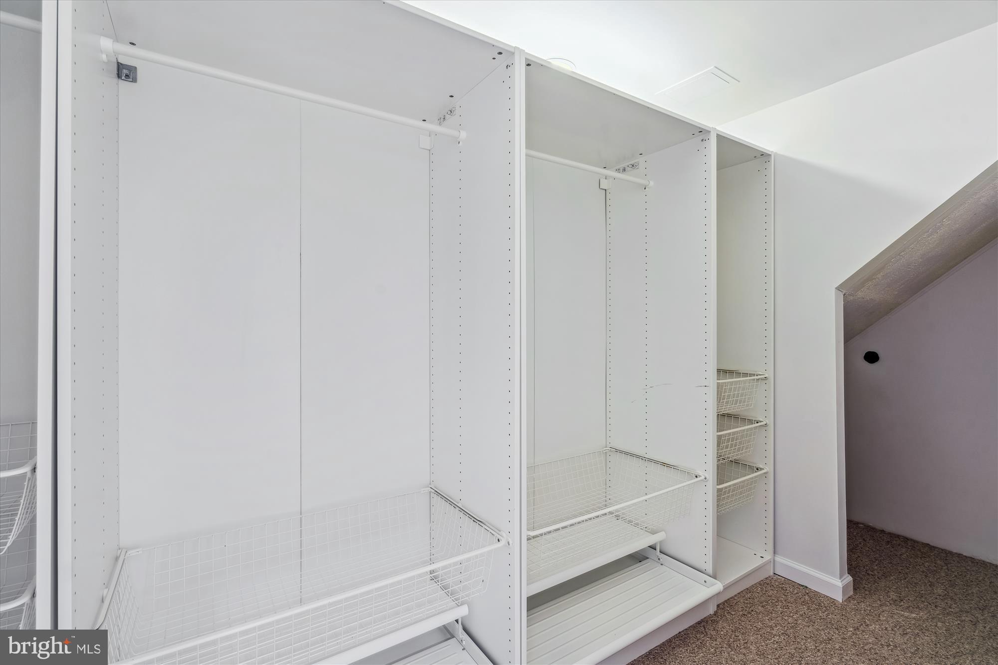 GWYNN ACRES - Residential