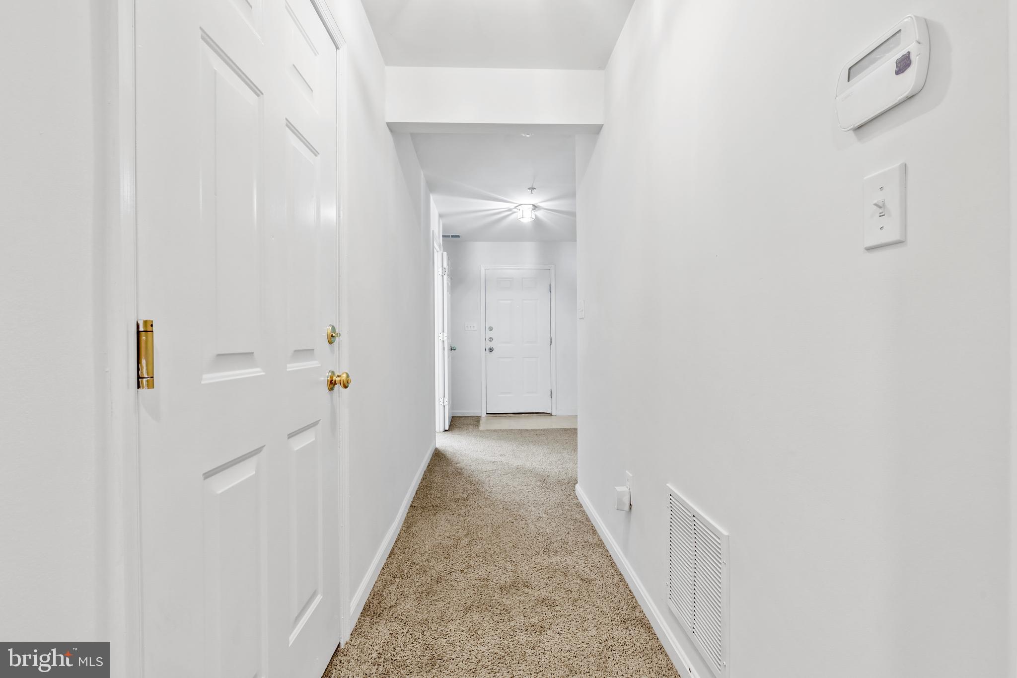 BELVEDERE SQUARE - Residential Income
