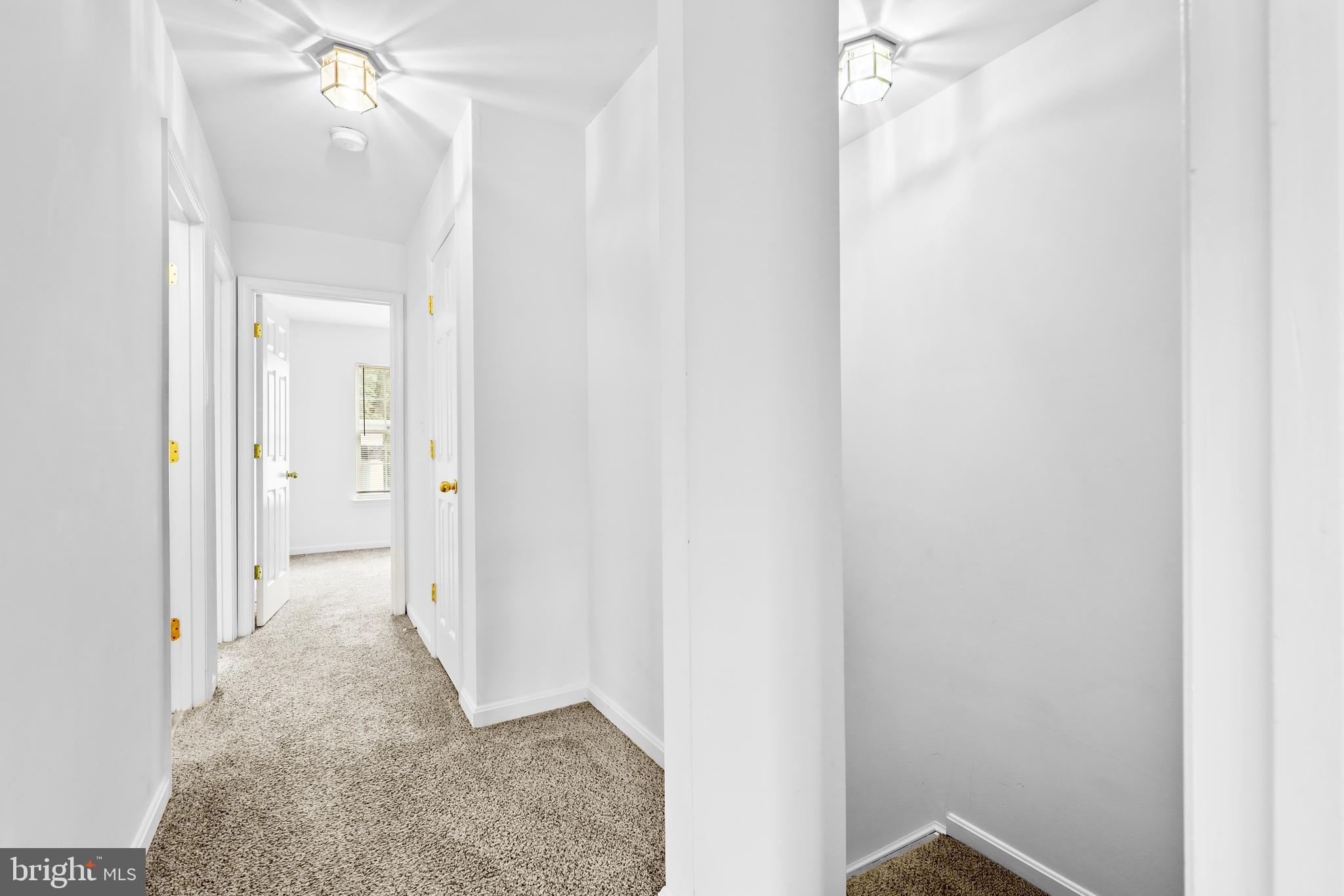 BELVEDERE SQUARE - Residential Income