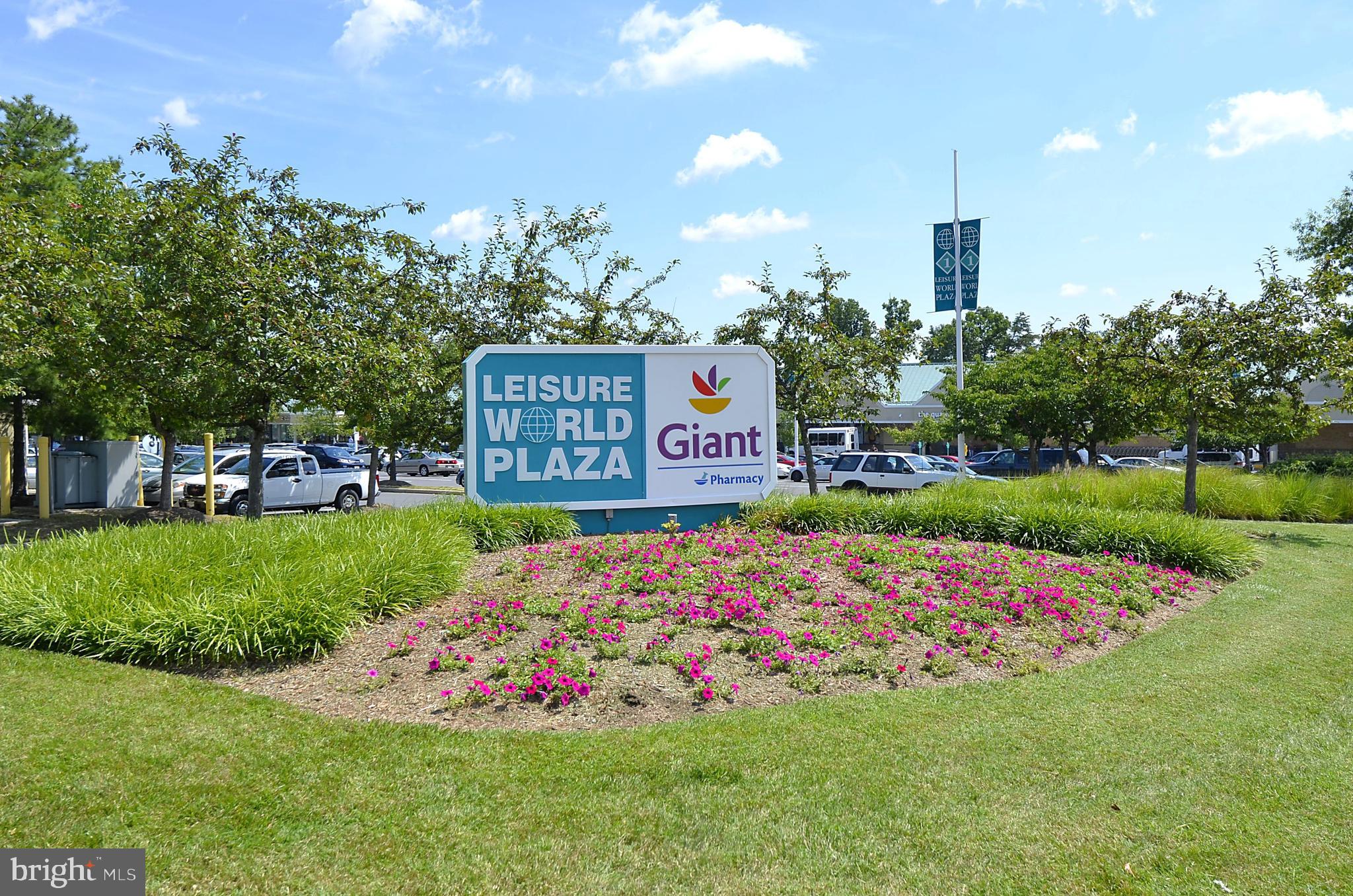 VANTAGE POINT EAST @ LEISURE WORLD - Residential Lease