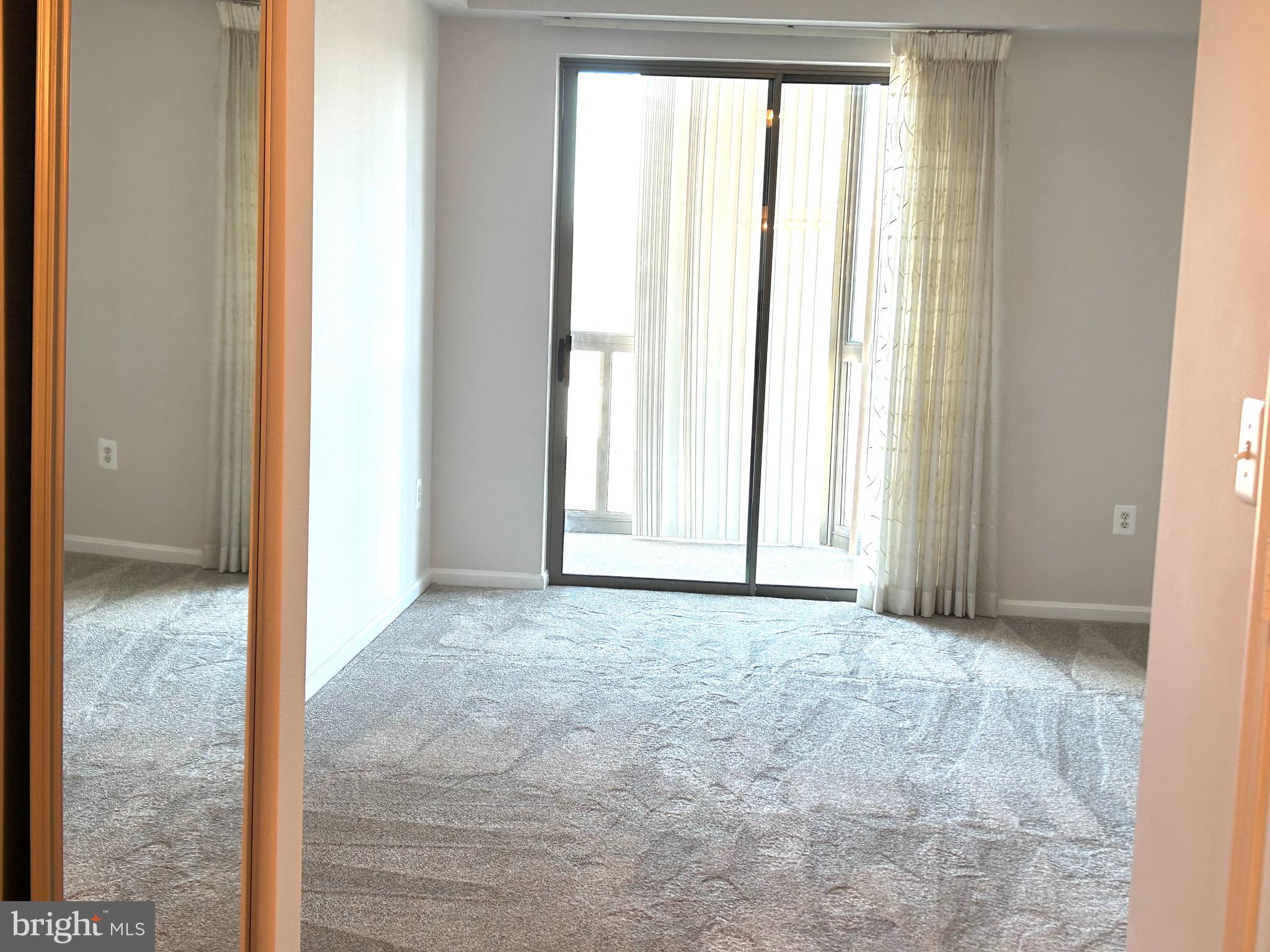 VANTAGE POINT EAST @ LEISURE WORLD - Residential Lease