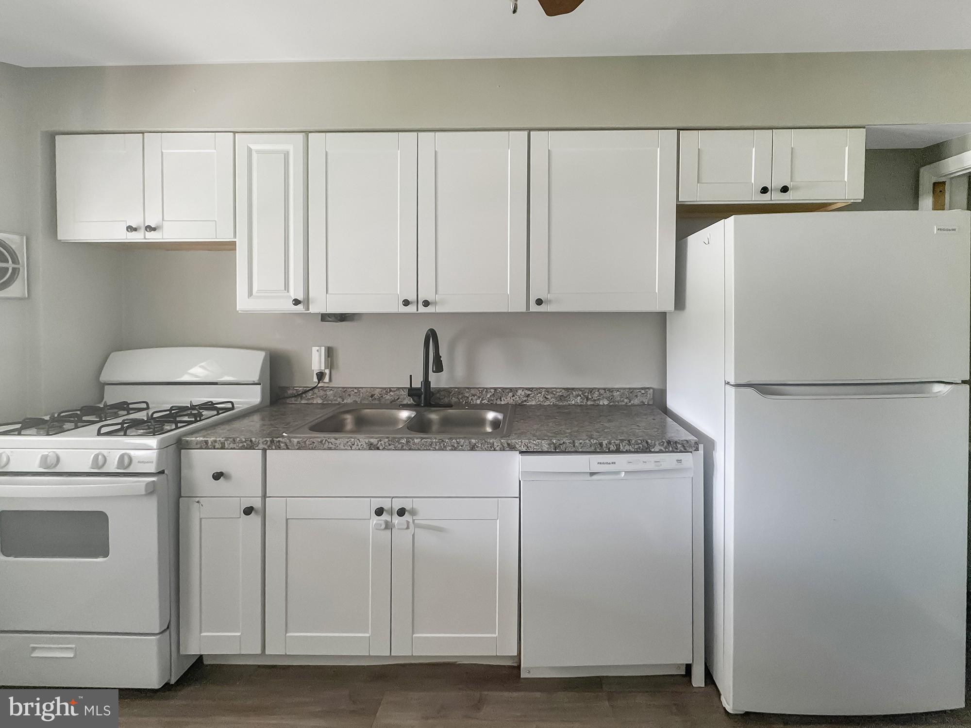 EASTWOOD - Residential