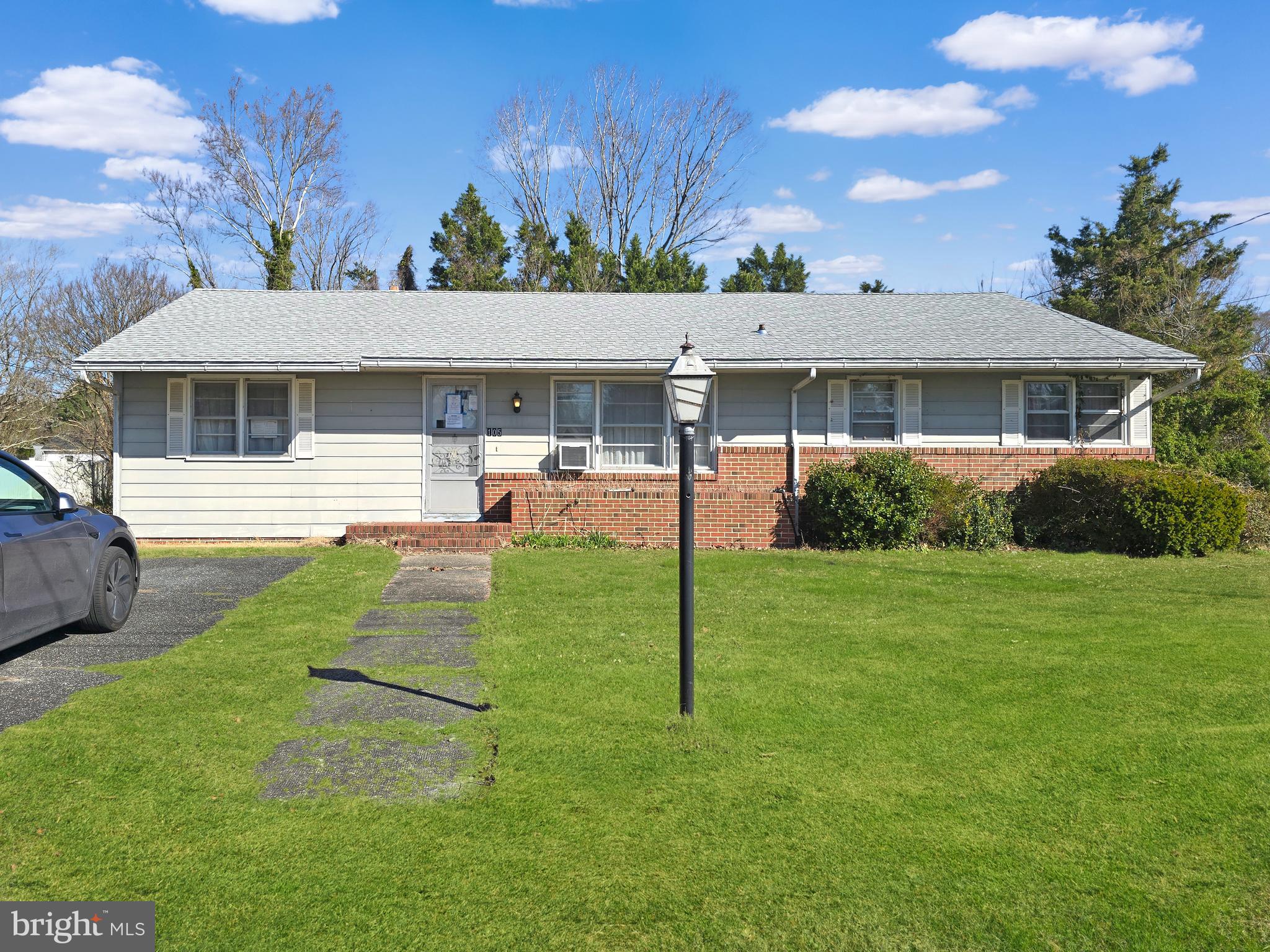 This is a combination Estate sale and pre-approved short sale.  Property is being sold "As Is".
3Bd/1ba rancher with off street parking,  a 2 car detached garage and  storage shed. Property needs new septic. Possible opportunity for handy Owner Occupant or investor looking to add to their portfolio.

PR requests the property be on the market for 7 days before reviewing offers
Both Asset Manager and PR prefer using Gemini Title and Escrow.