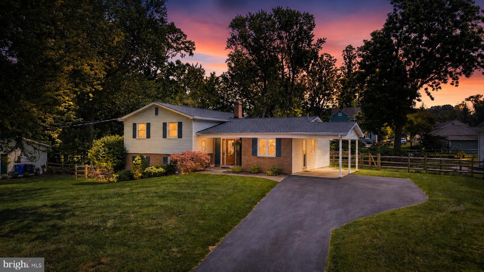 BROOKE MANOR ESTATES - Residential