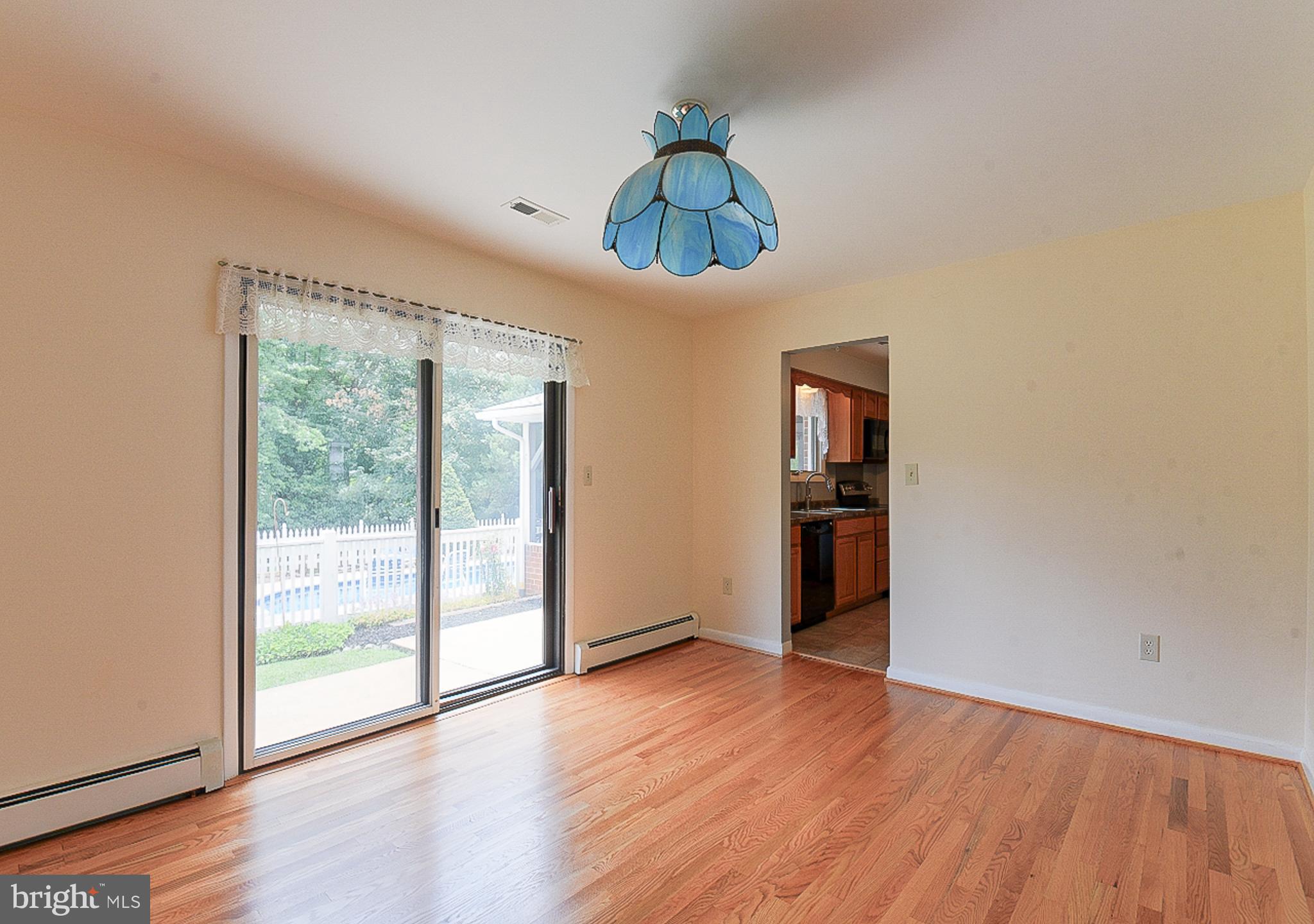 MAPLE CREST - Residential