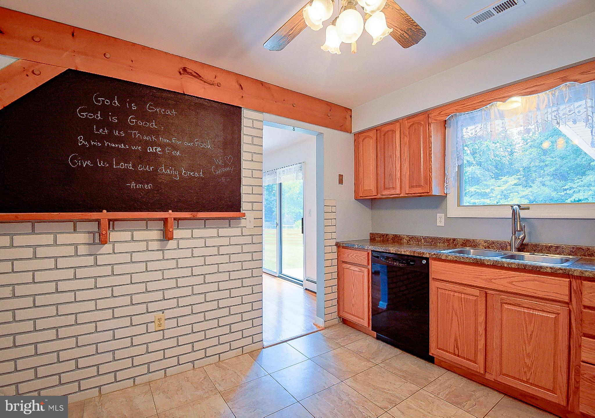 MAPLE CREST - Residential