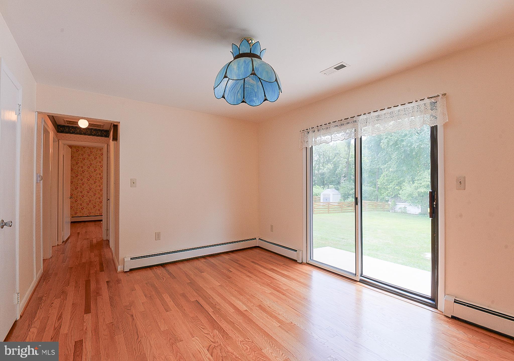 MAPLE CREST - Residential