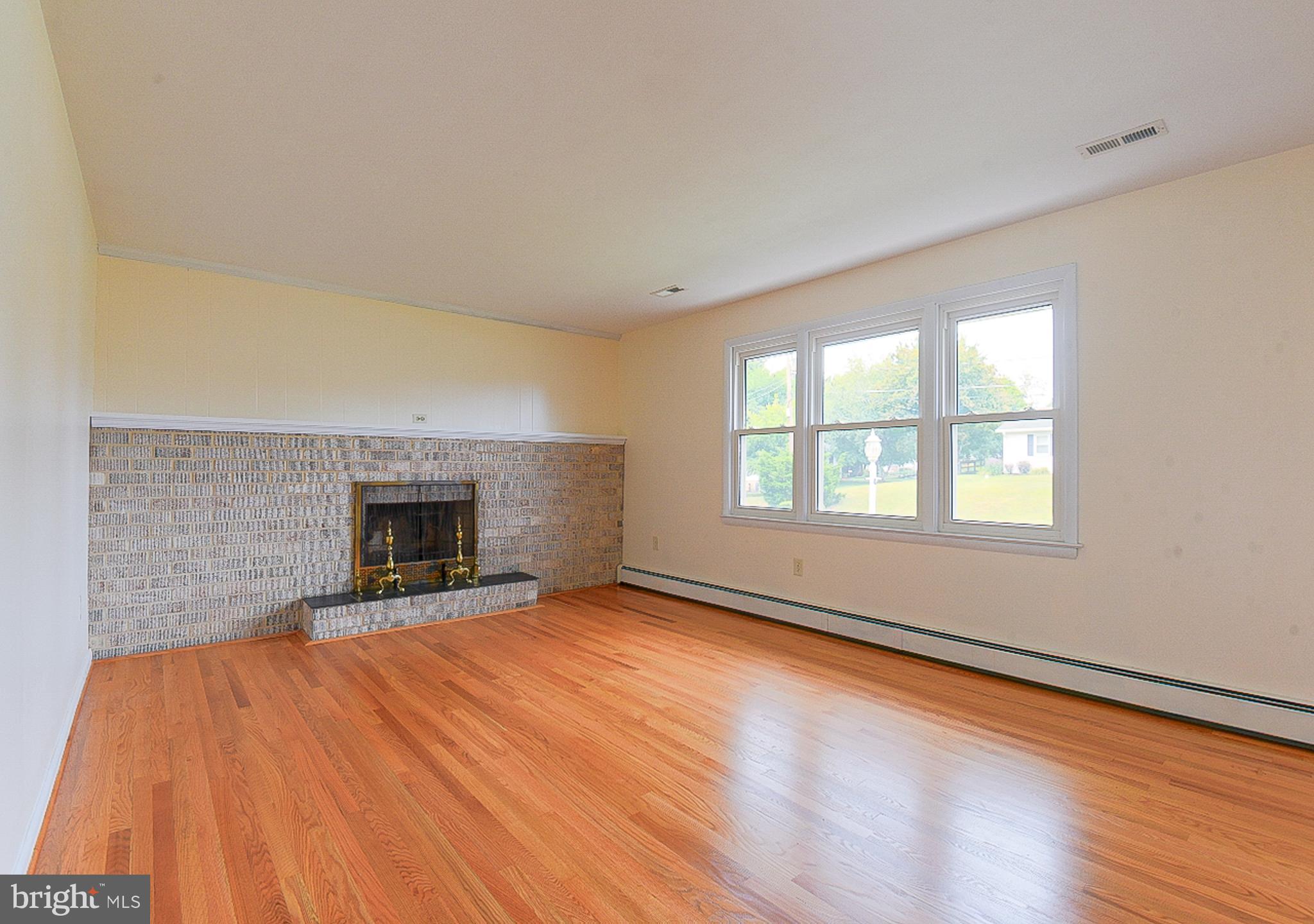 MAPLE CREST - Residential