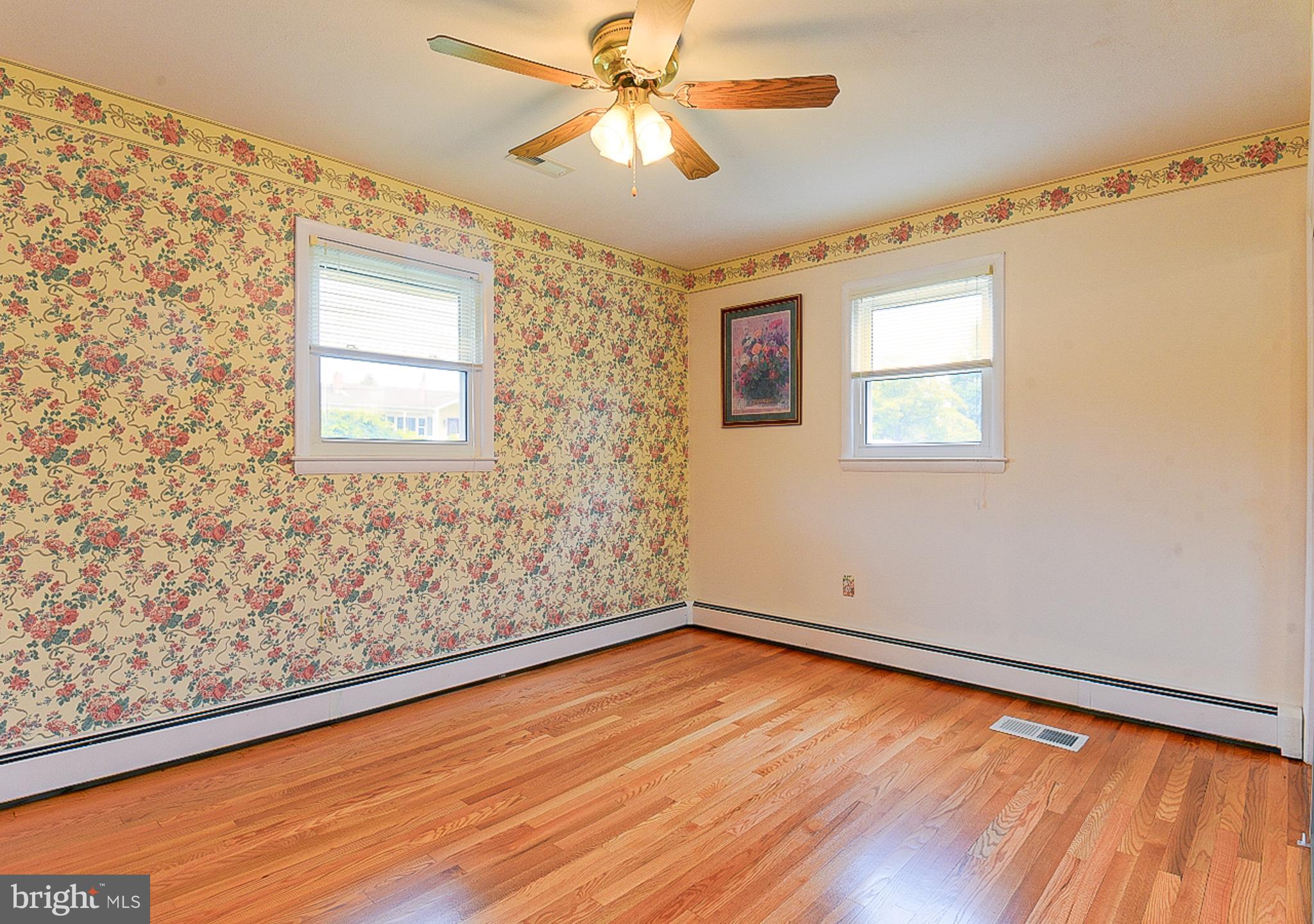 MAPLE CREST - Residential