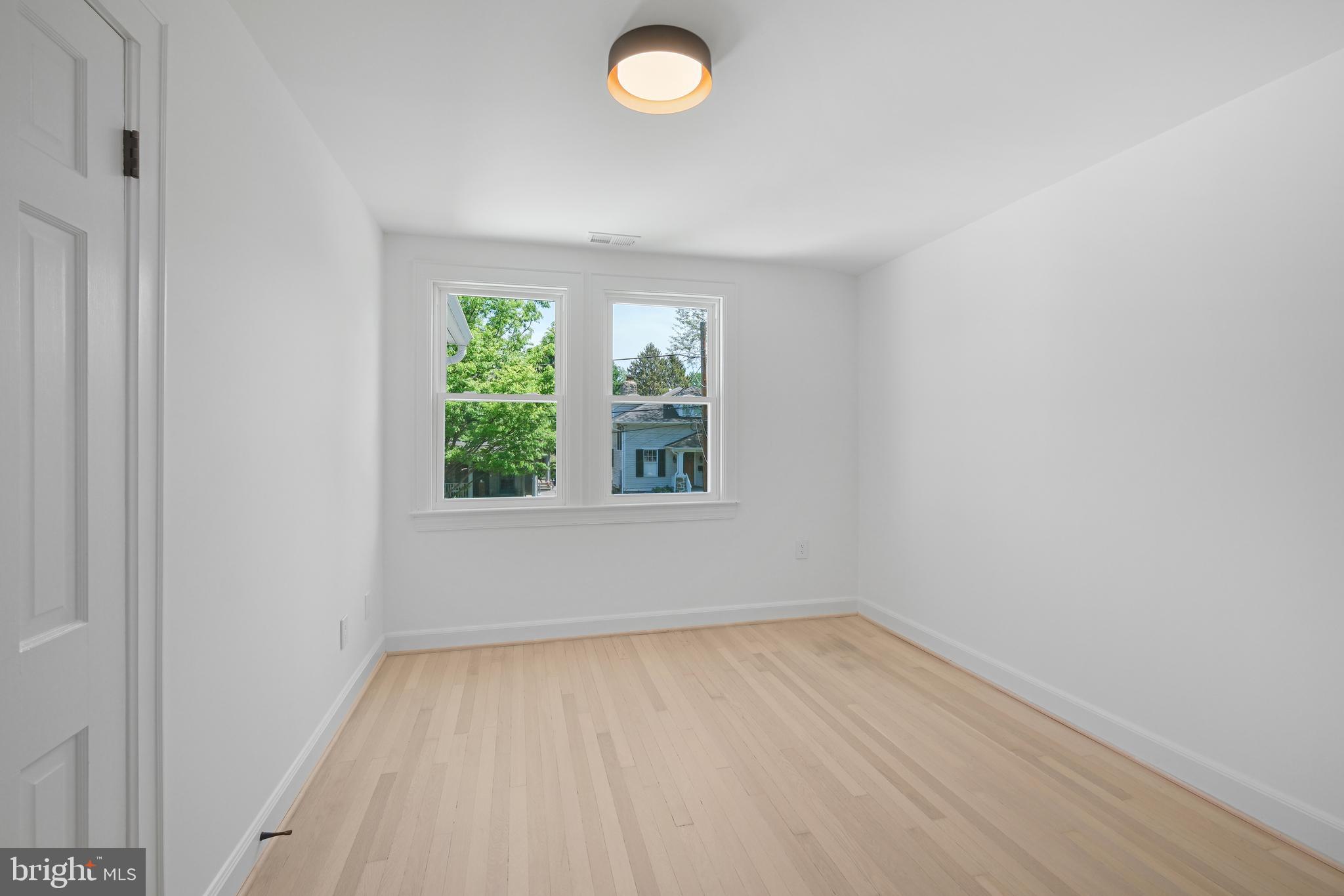 NORWOOD HEIGHTS - Residential Lease