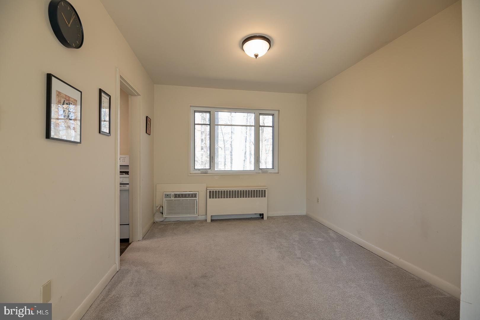 PARKSIDE CONDOMINIUMS - Residential Lease