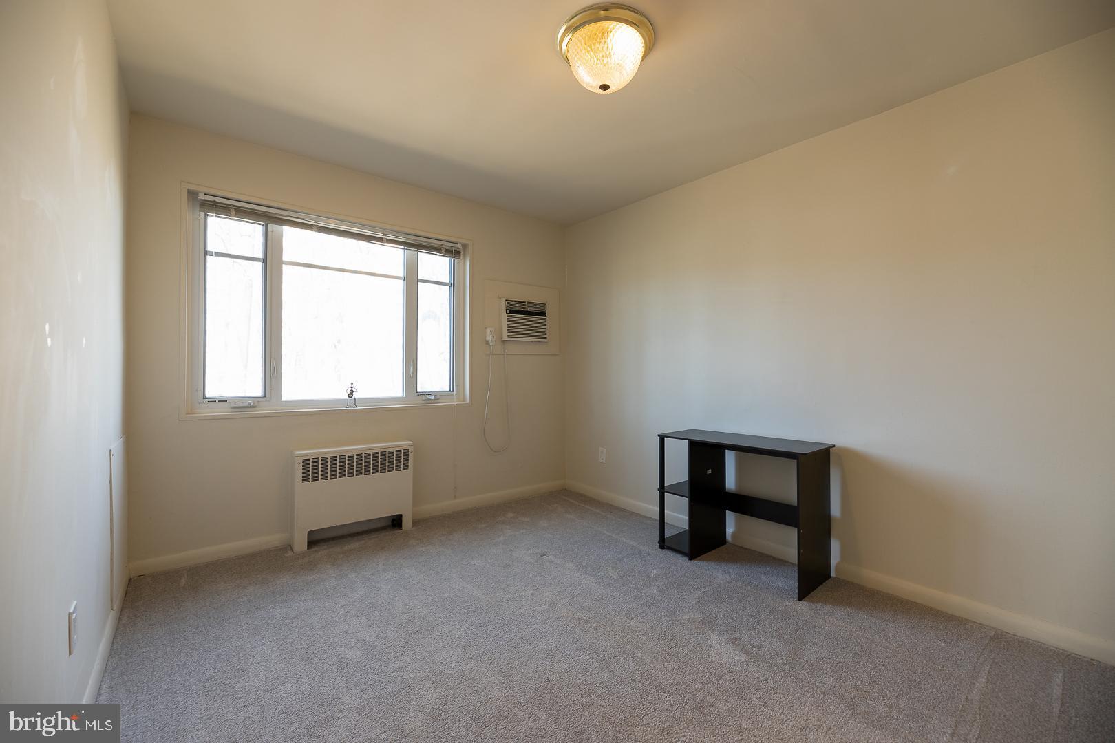 PARKSIDE CONDOMINIUMS - Residential Lease