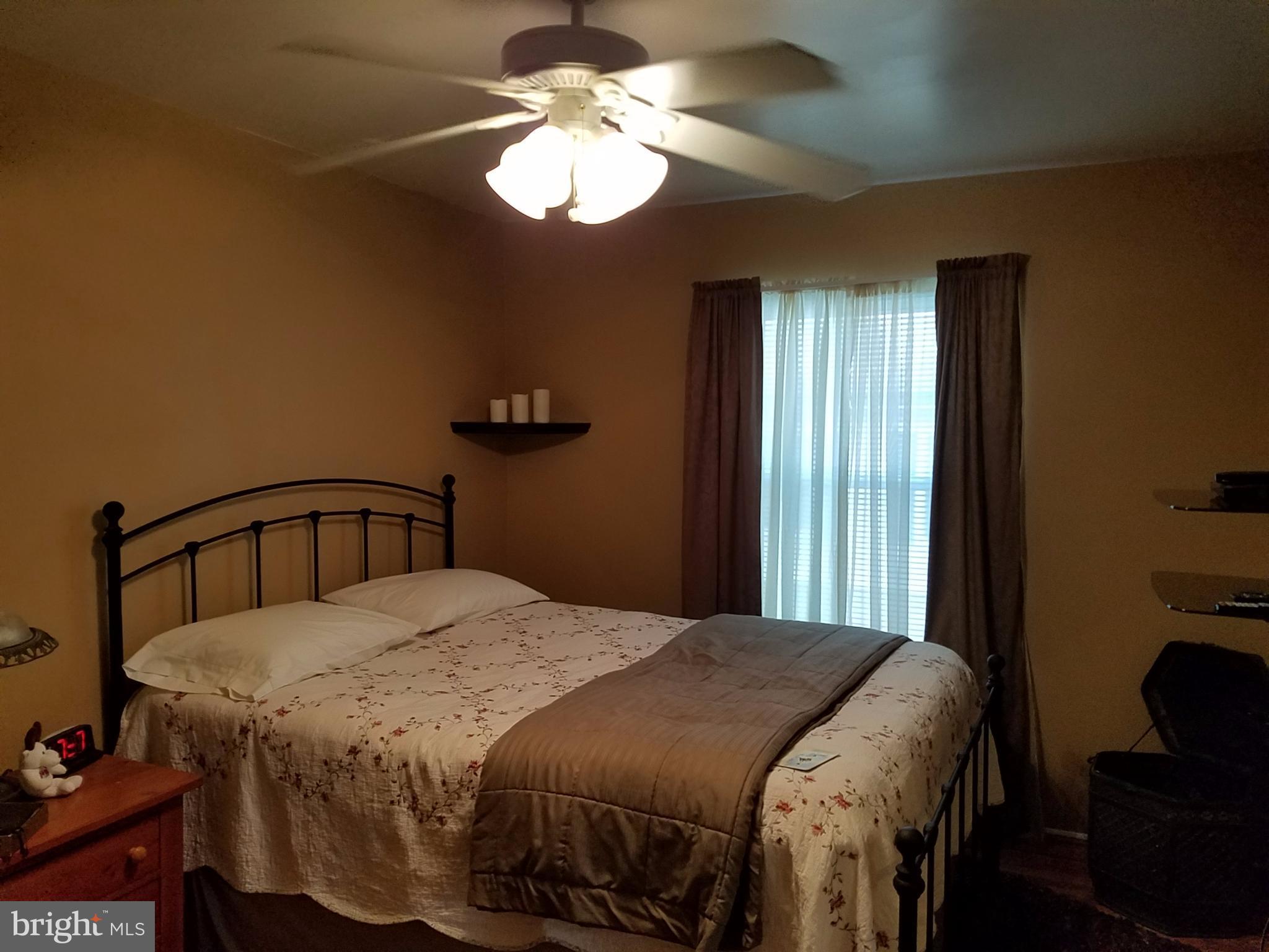 HERITAGE SQUARE - Residential