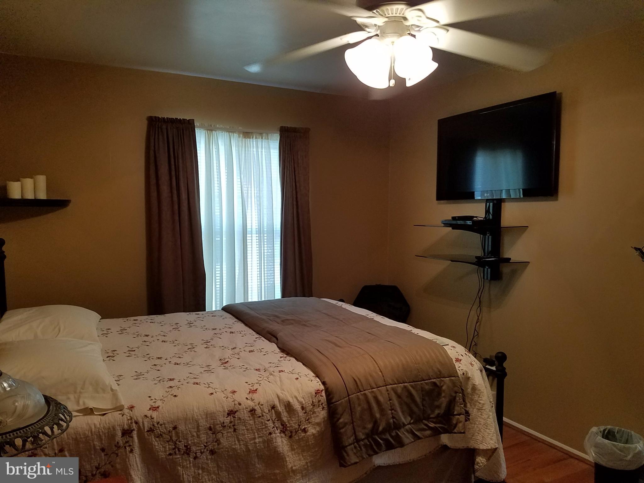 HERITAGE SQUARE - Residential