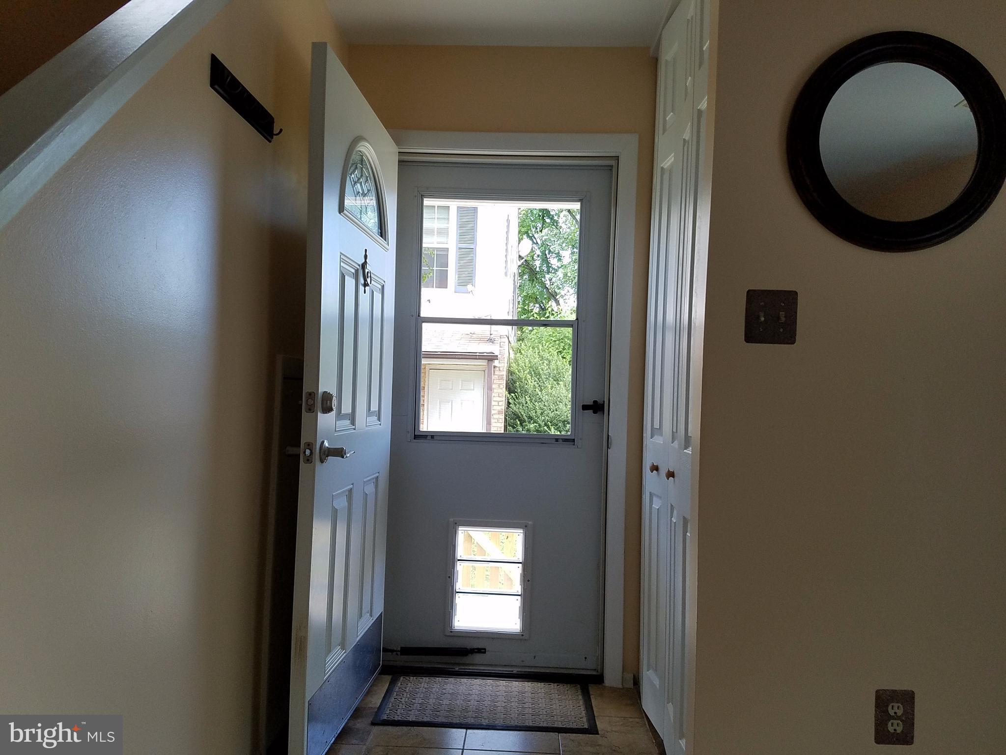 HERITAGE SQUARE - Residential