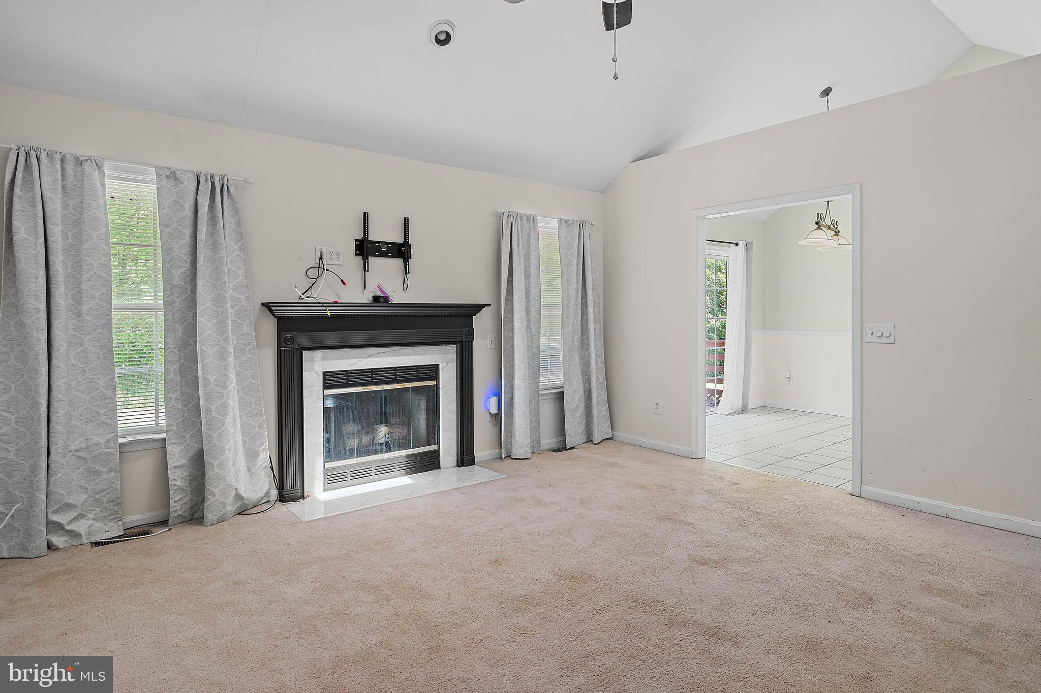 WOODFIELD - Residential
