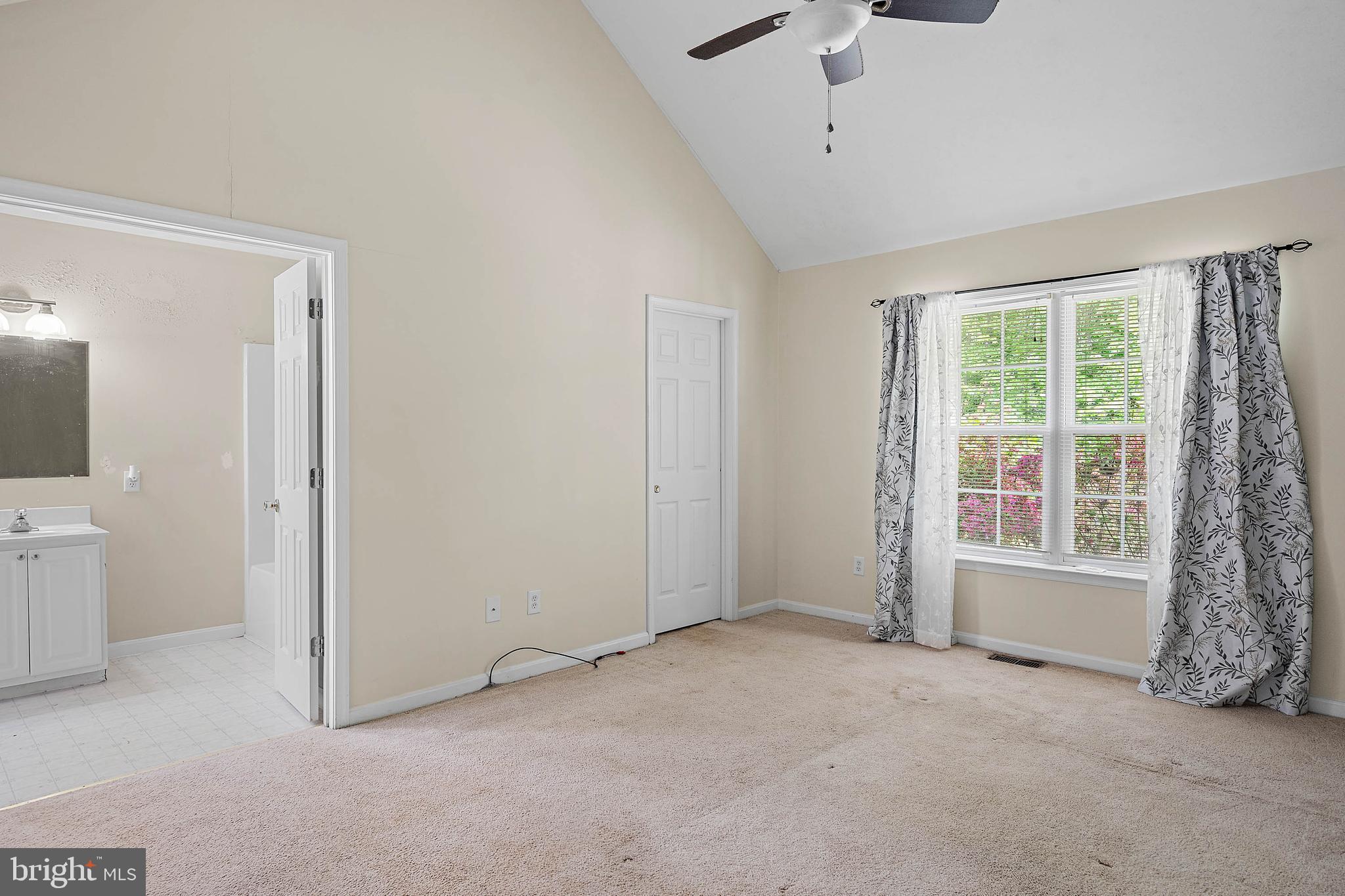 WOODFIELD - Residential