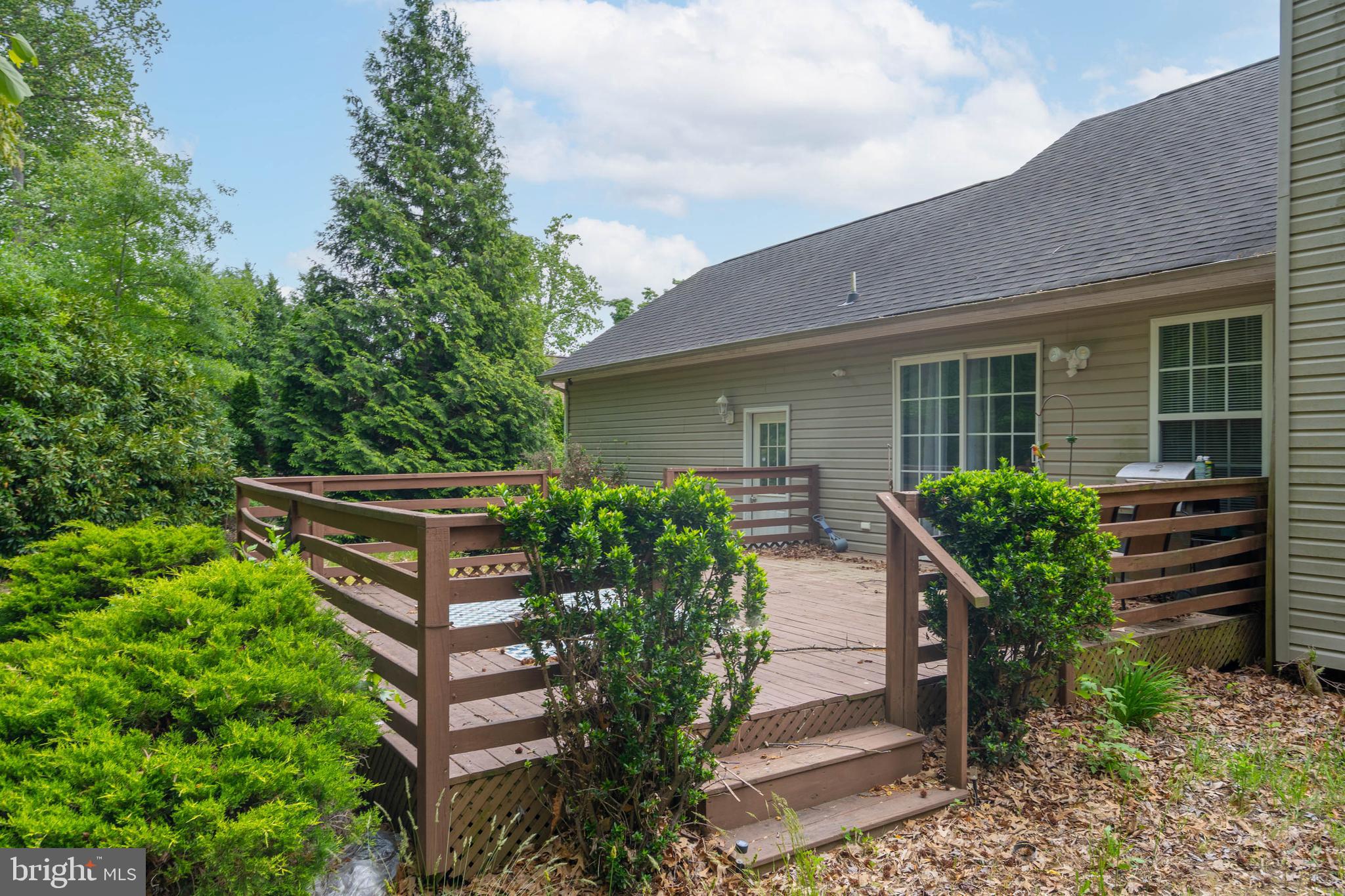 WOODFIELD - Residential