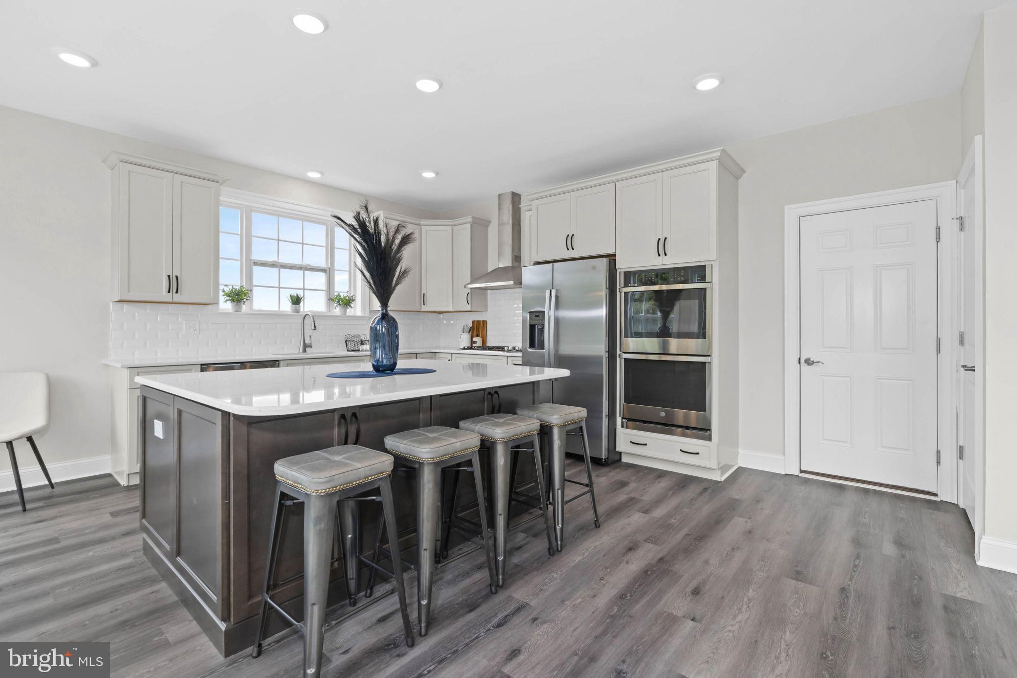 HIDDEN BROOK - Residential