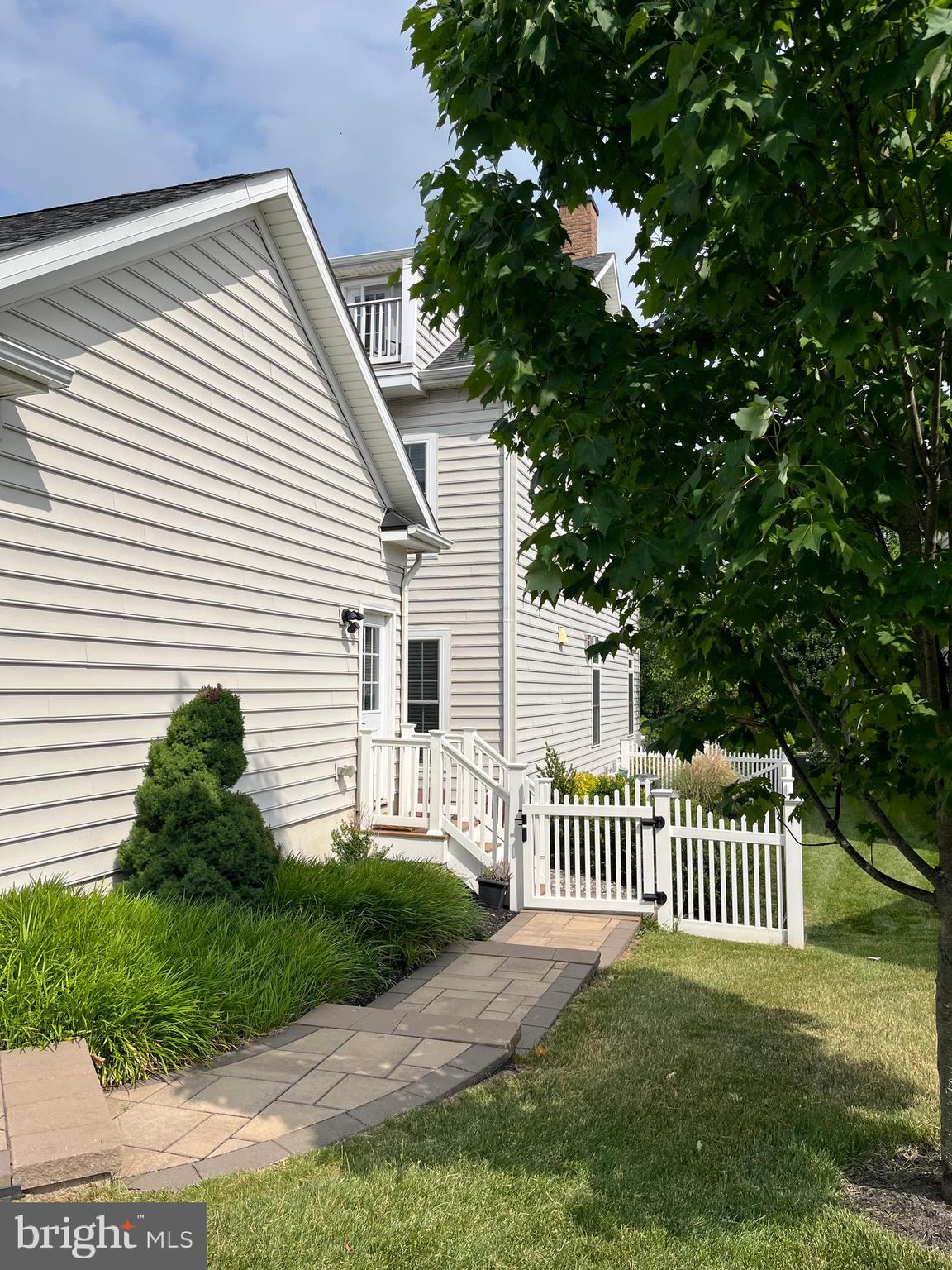 CARRIAGE HILL - Residential