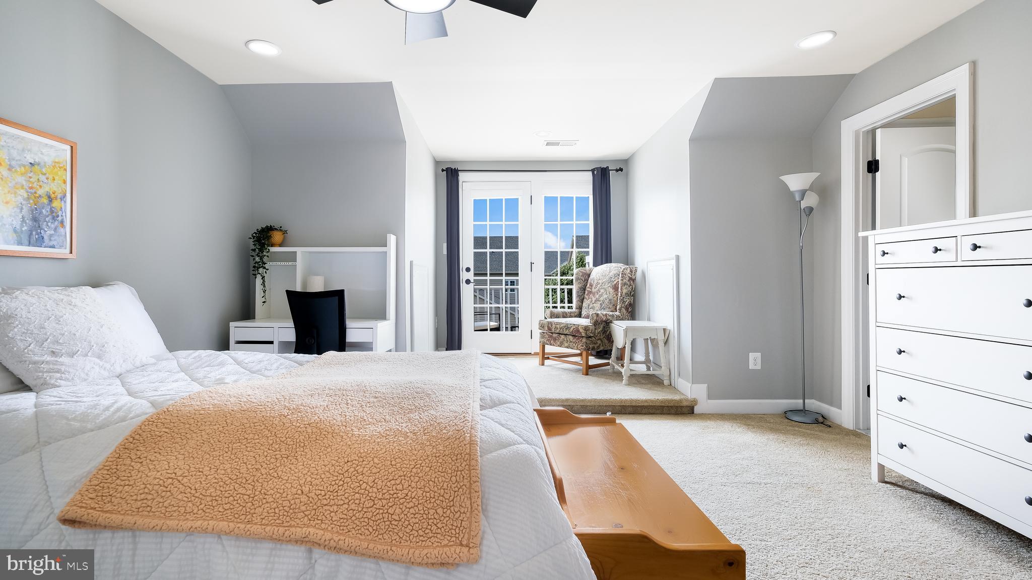 CARRIAGE HILL - Residential