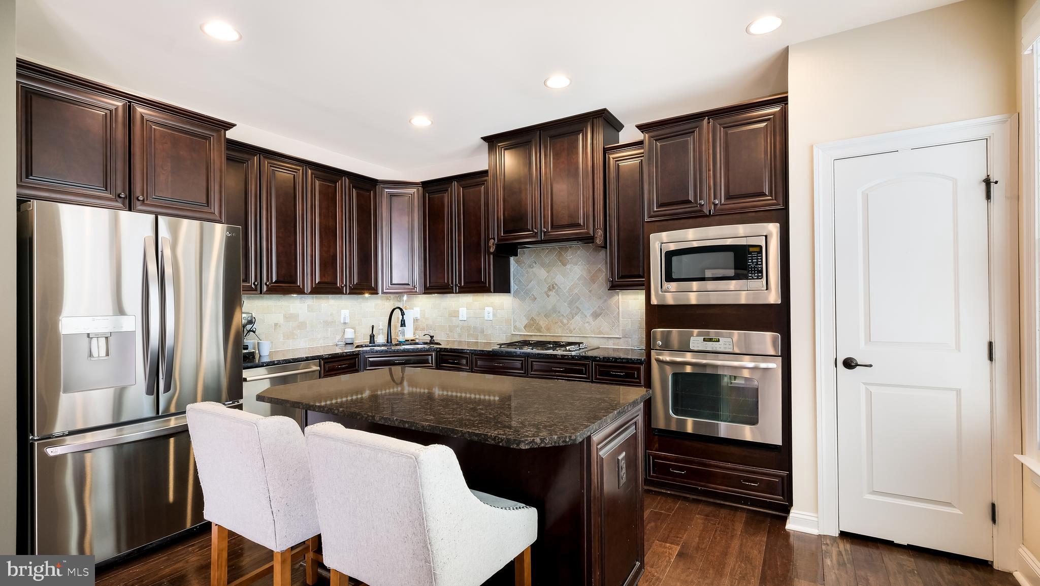 CARRIAGE HILL - Residential