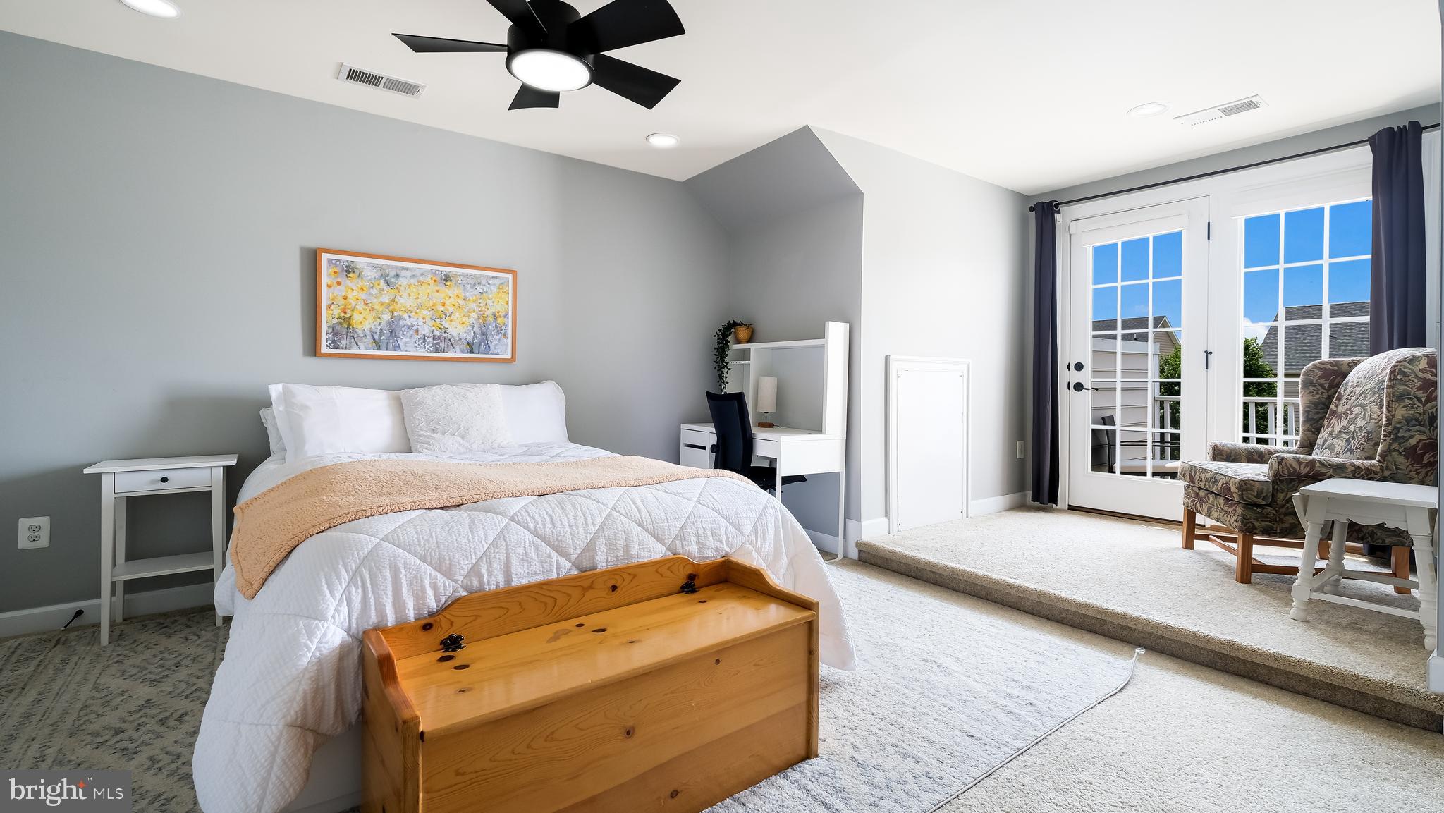 CARRIAGE HILL - Residential