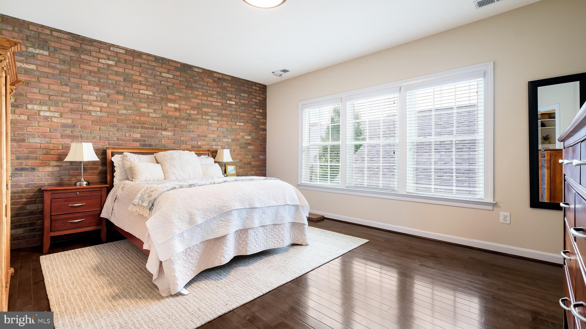 CARRIAGE HILL - Residential