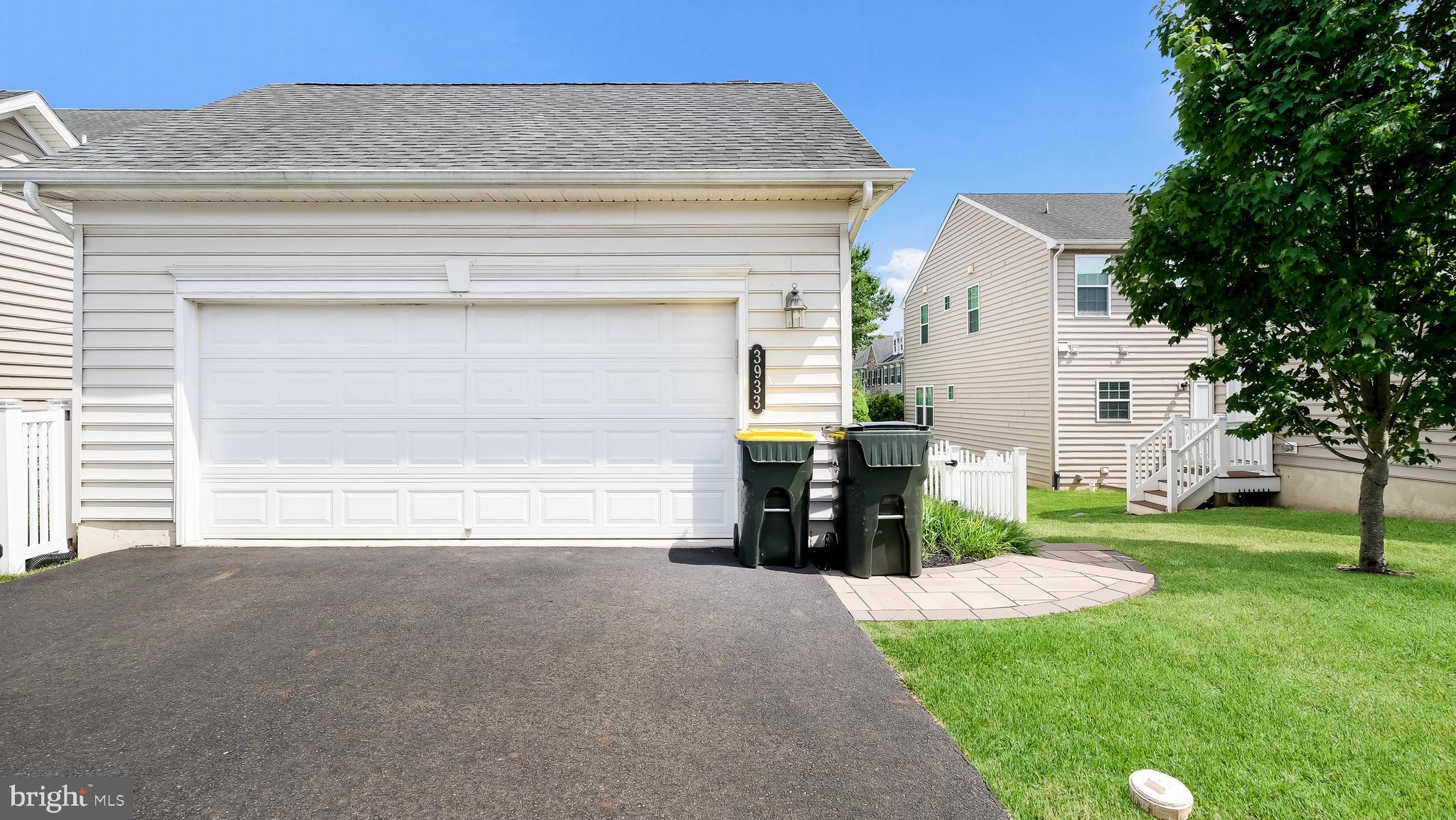 CARRIAGE HILL - Residential