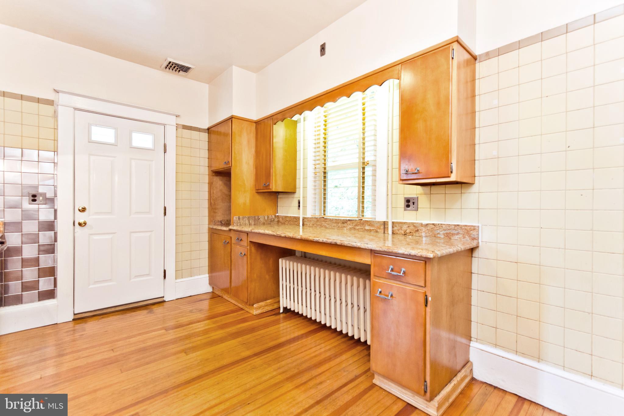 LEE HEIGHTS - Residential Lease