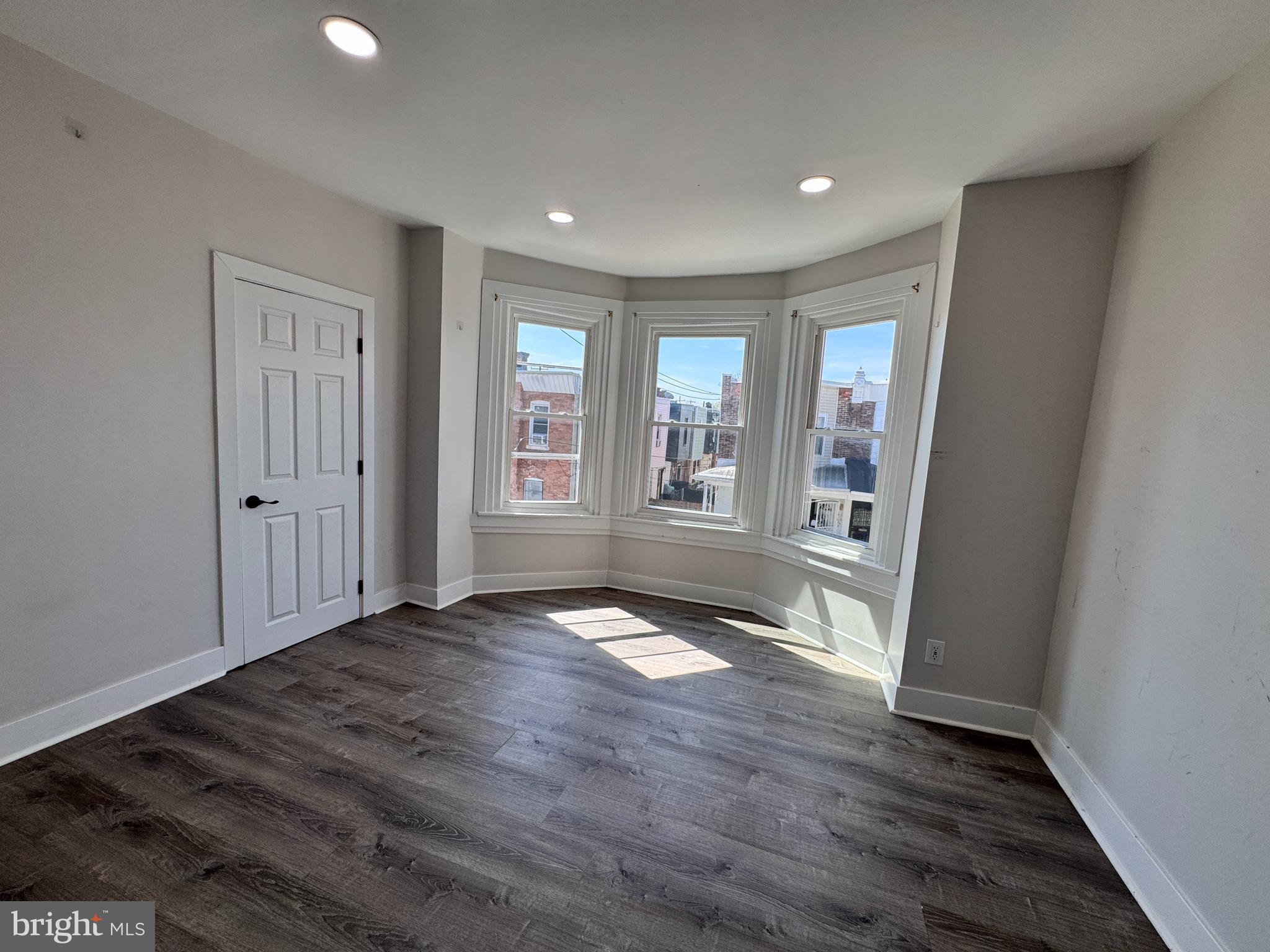 PHILADELPHIA (WEST) - Residential