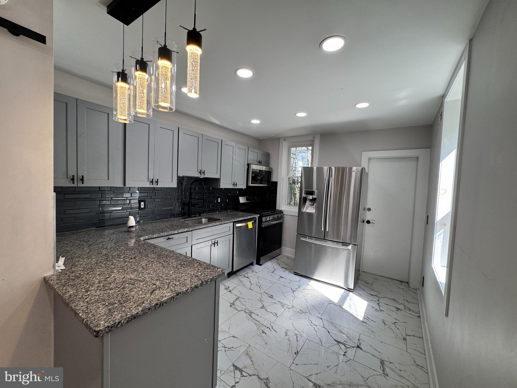 PHILADELPHIA (WEST) - Residential