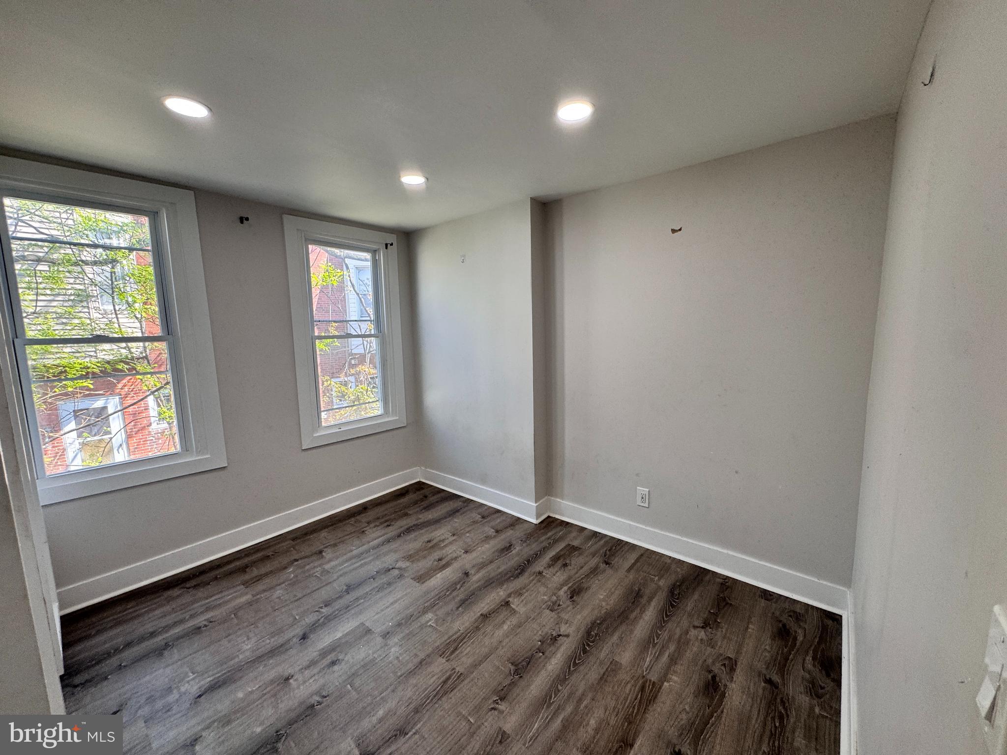 PHILADELPHIA (WEST) - Residential