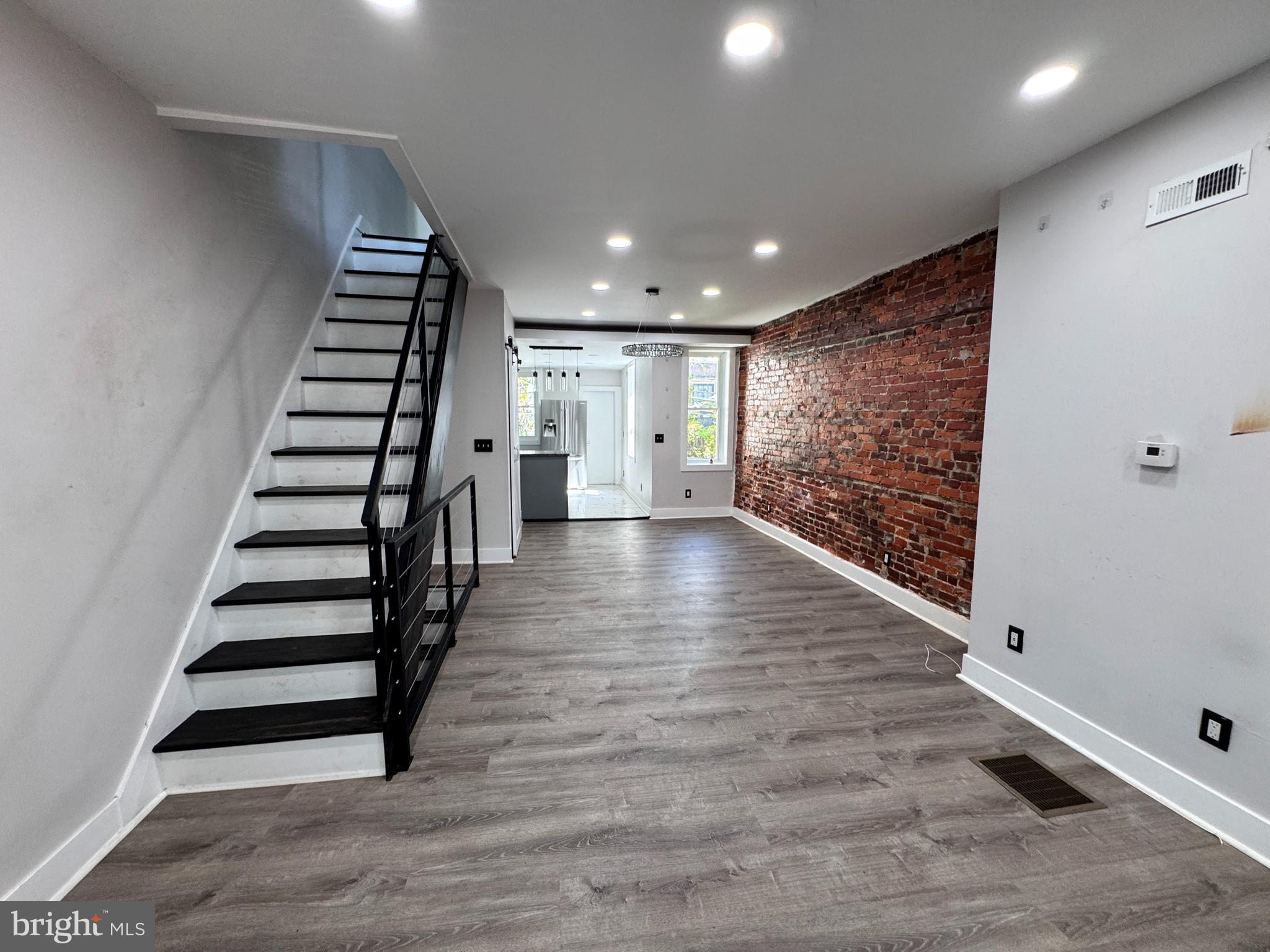 PHILADELPHIA (WEST) - Residential