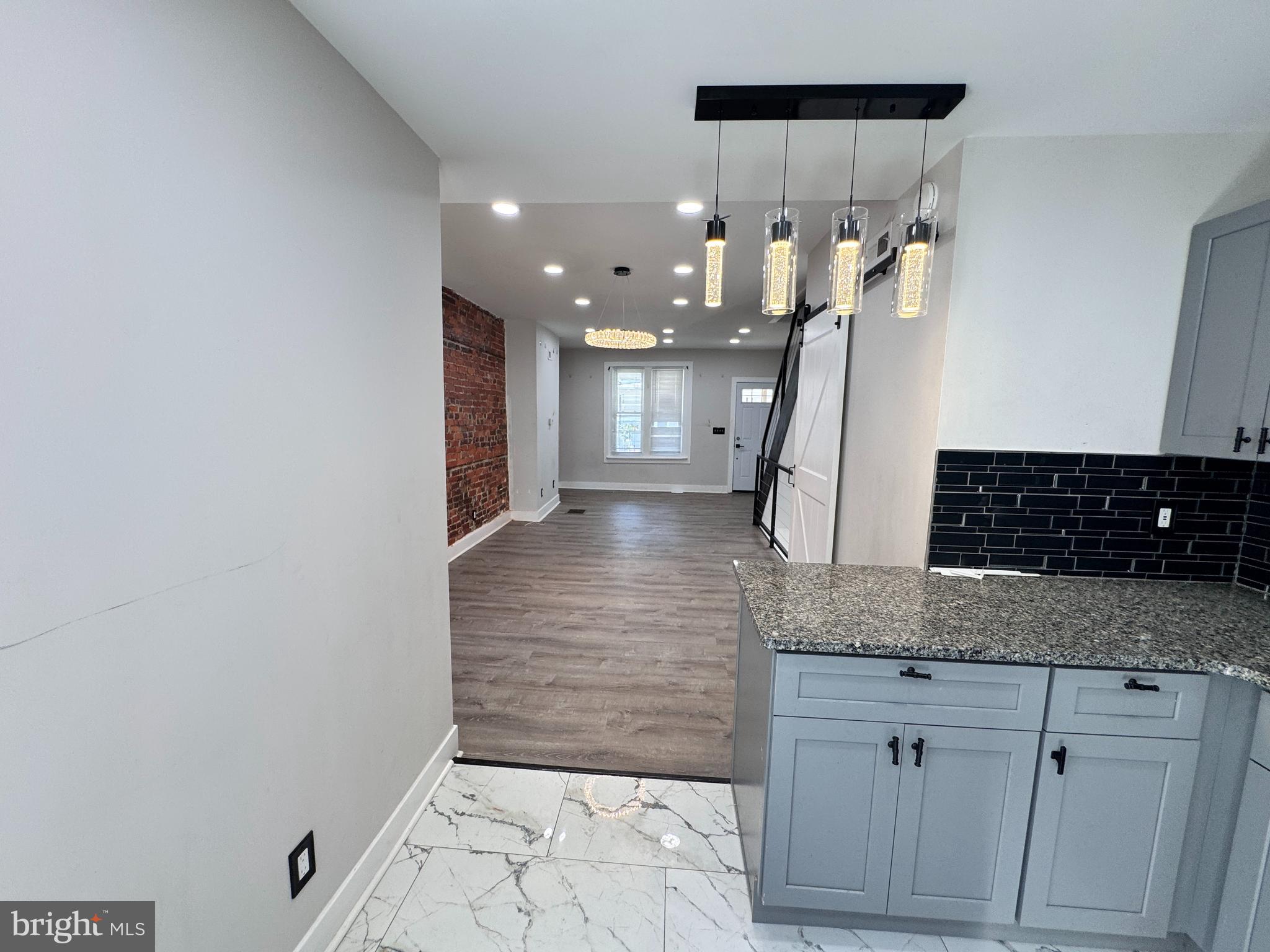 PHILADELPHIA (WEST) - Residential