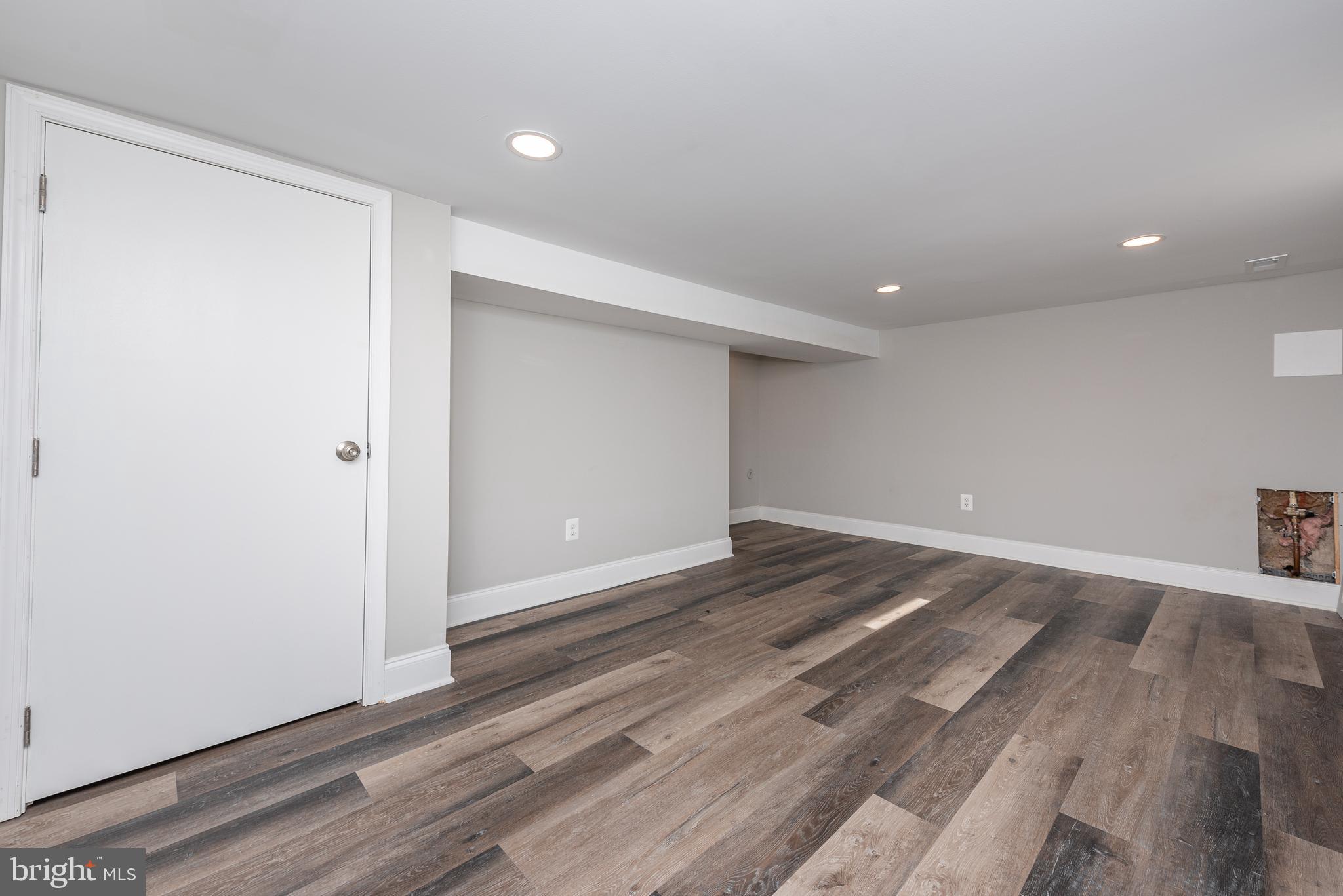 ROSEDALE - Residential