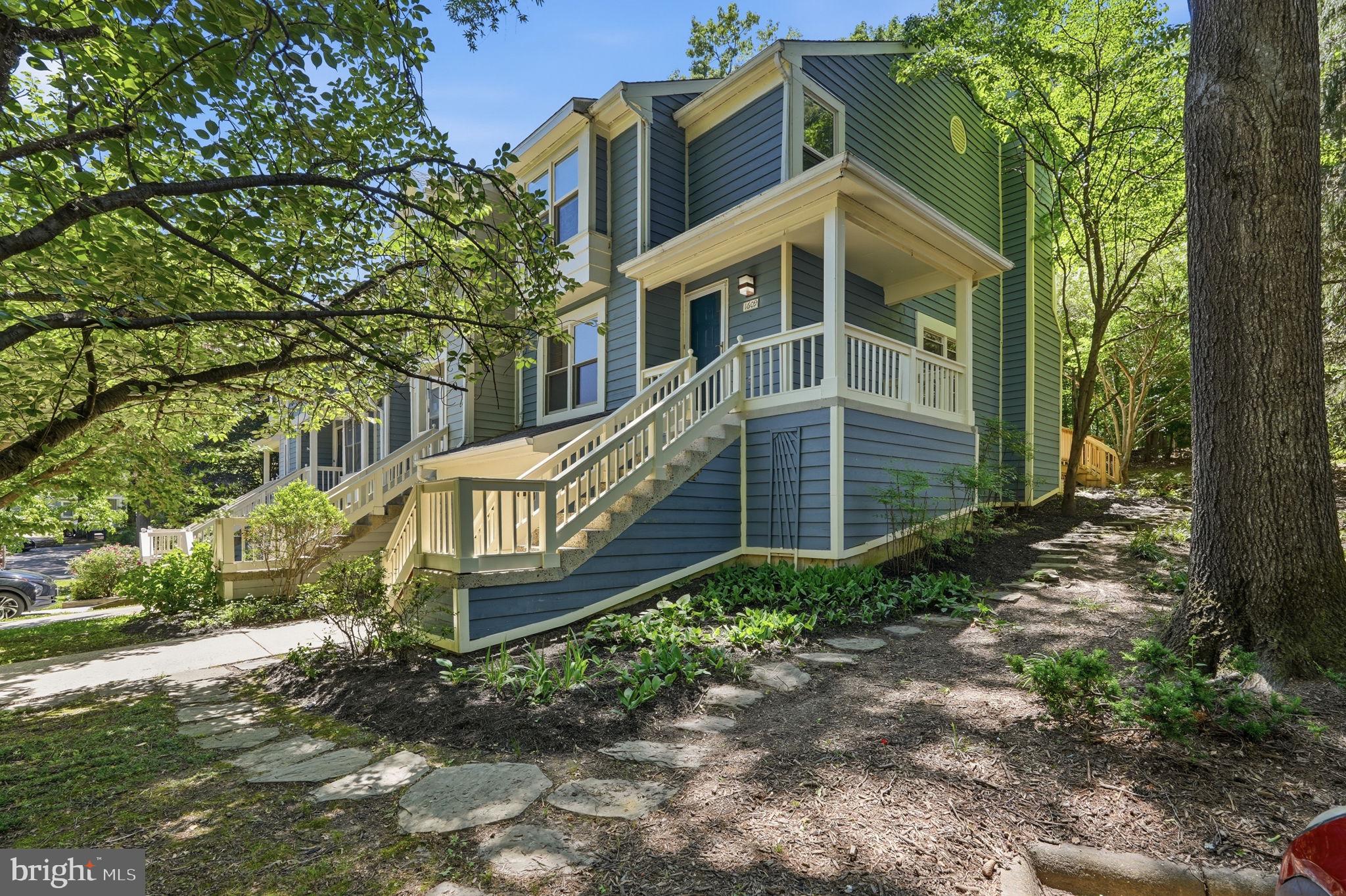RESTON - Residential