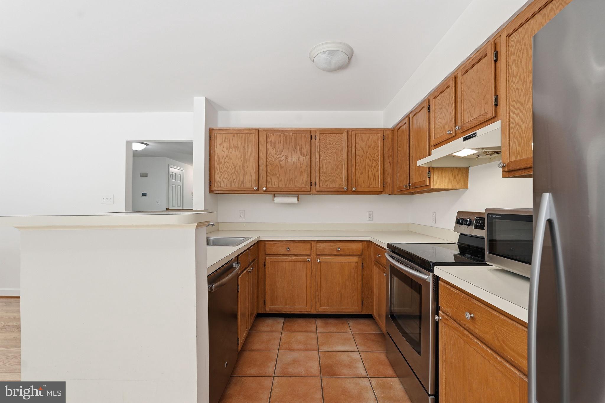 RESTON - Residential