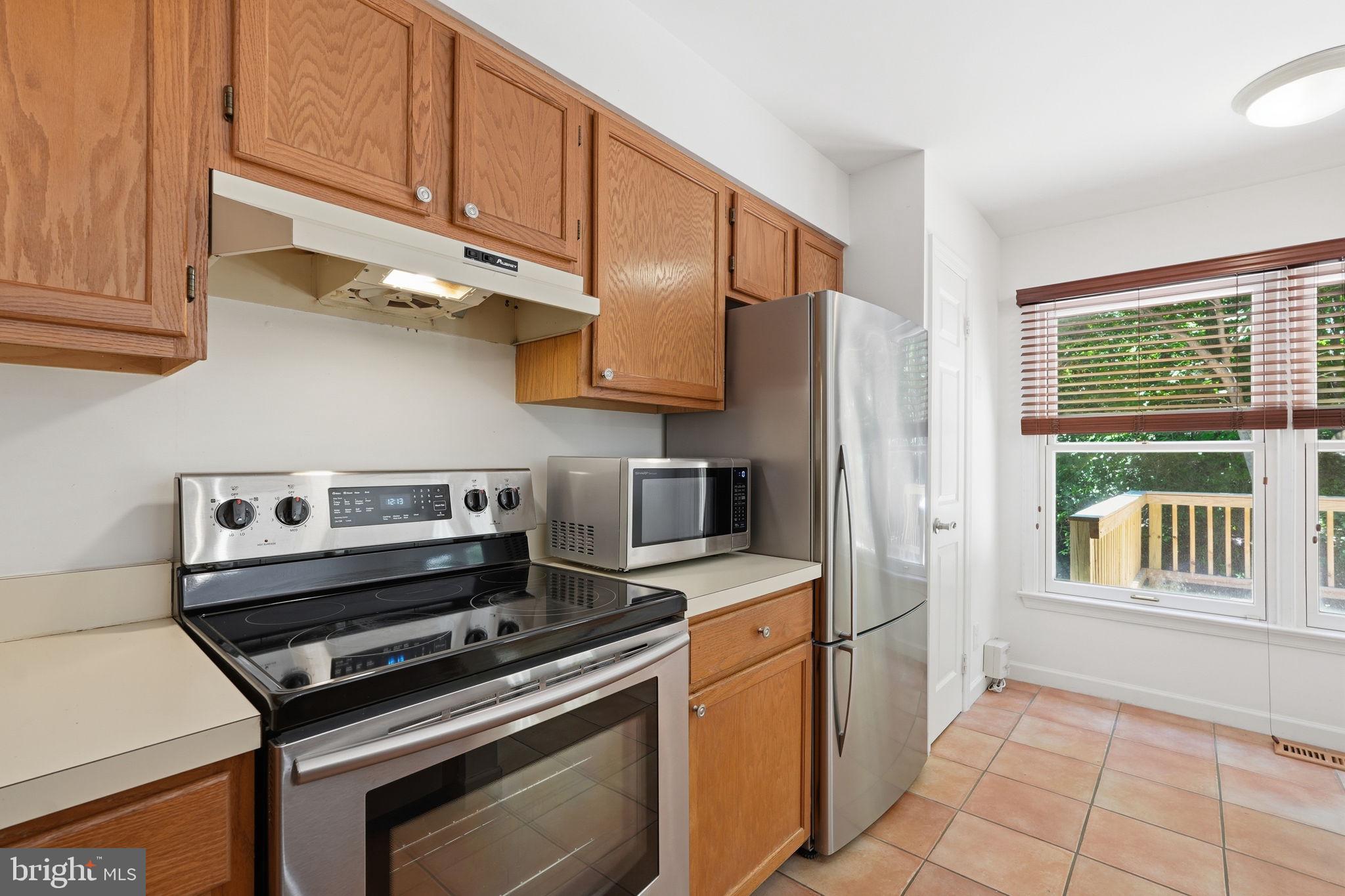 RESTON - Residential