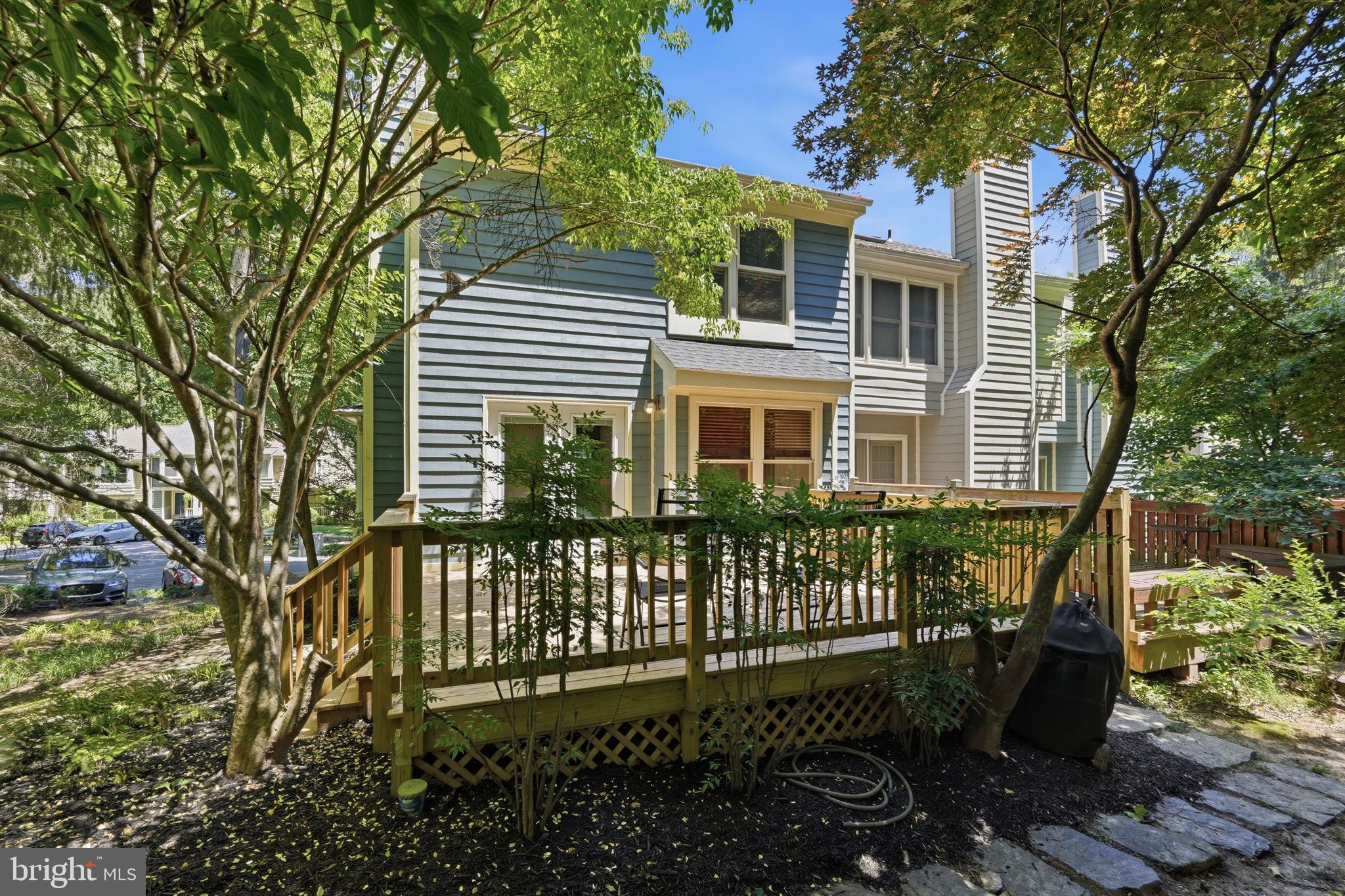 RESTON - Residential