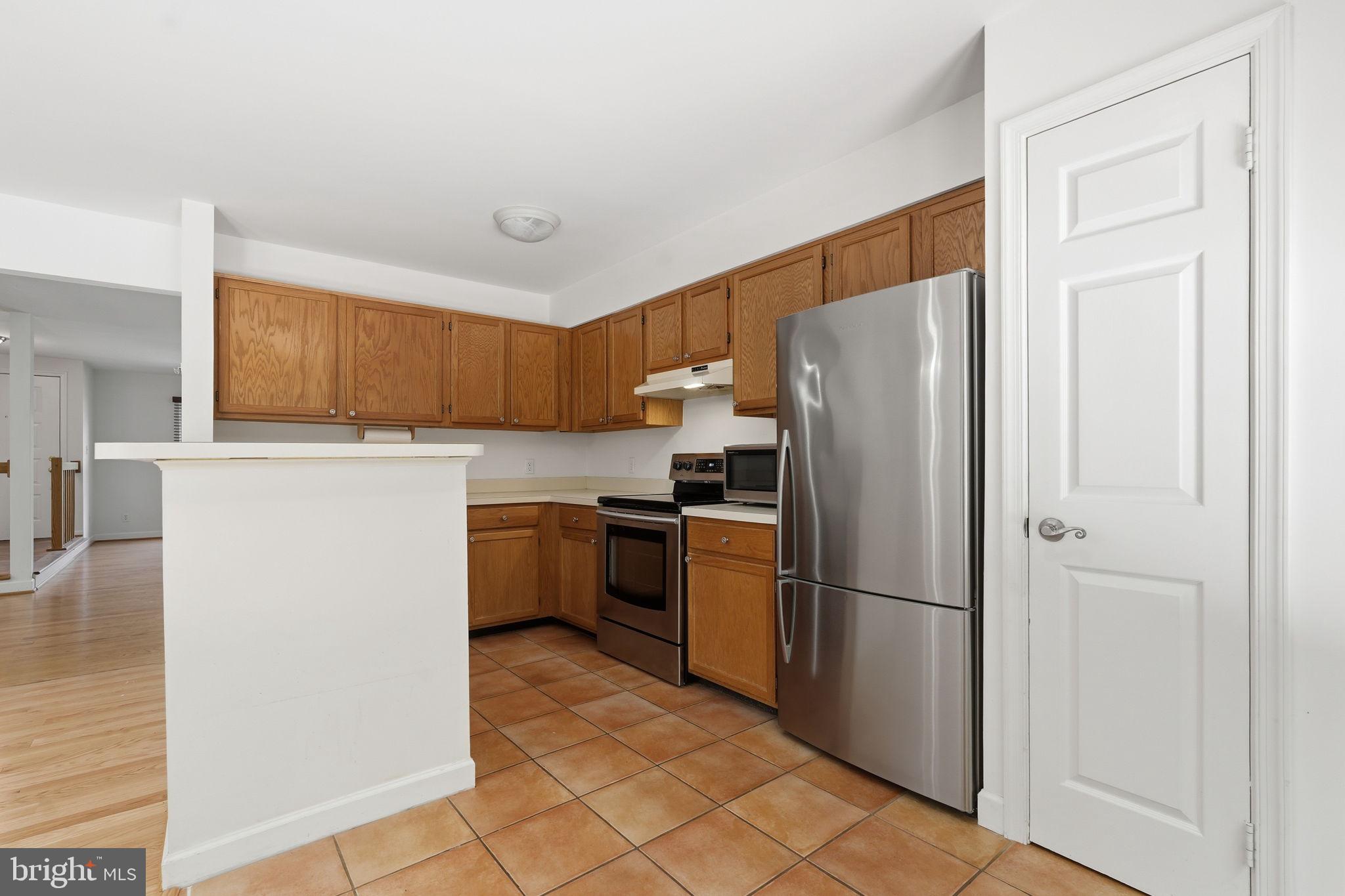 RESTON - Residential